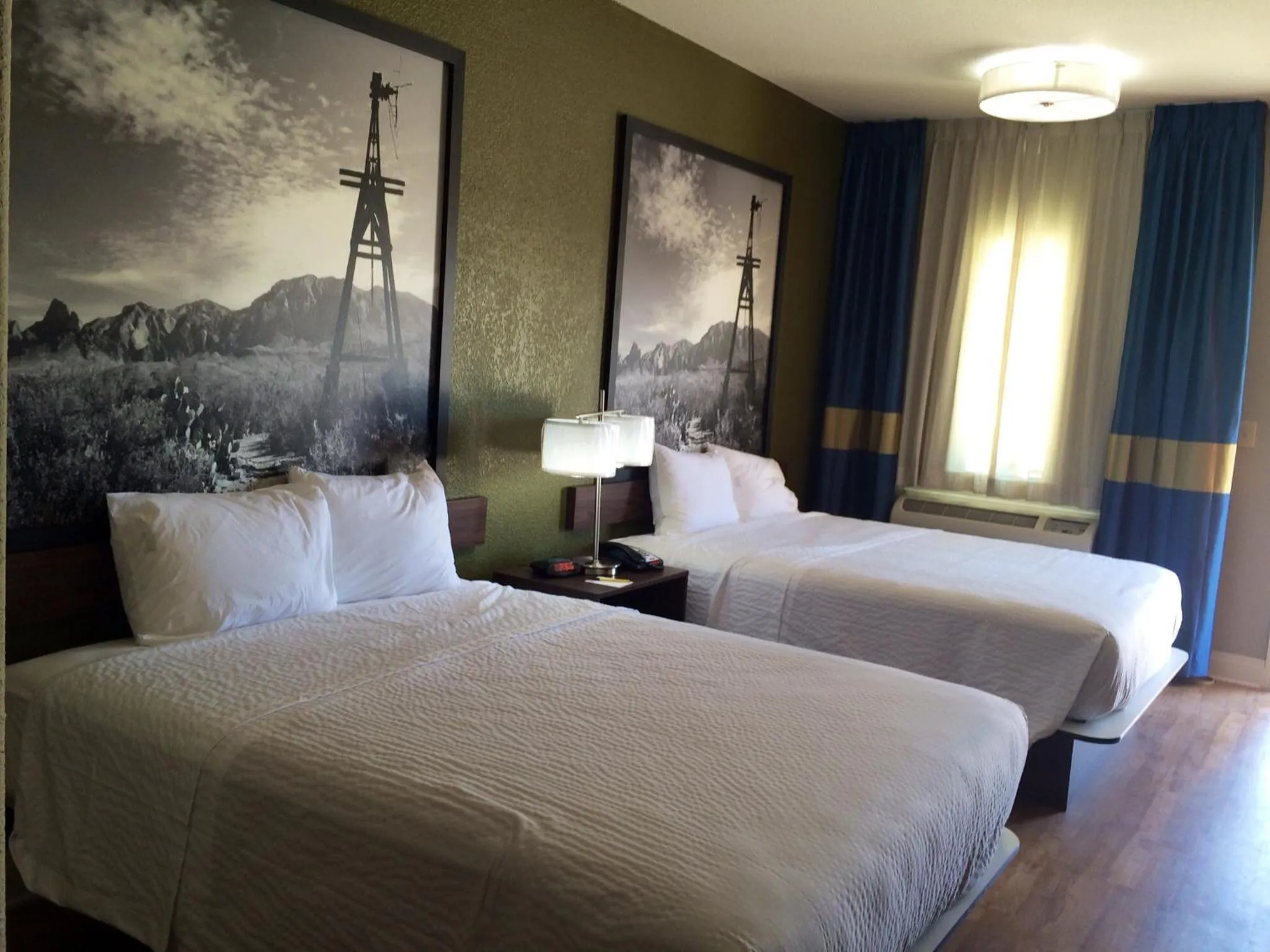 Bedroom, Bed in Super 8 by Wyndham San Antonio Near Fort Sam Houston