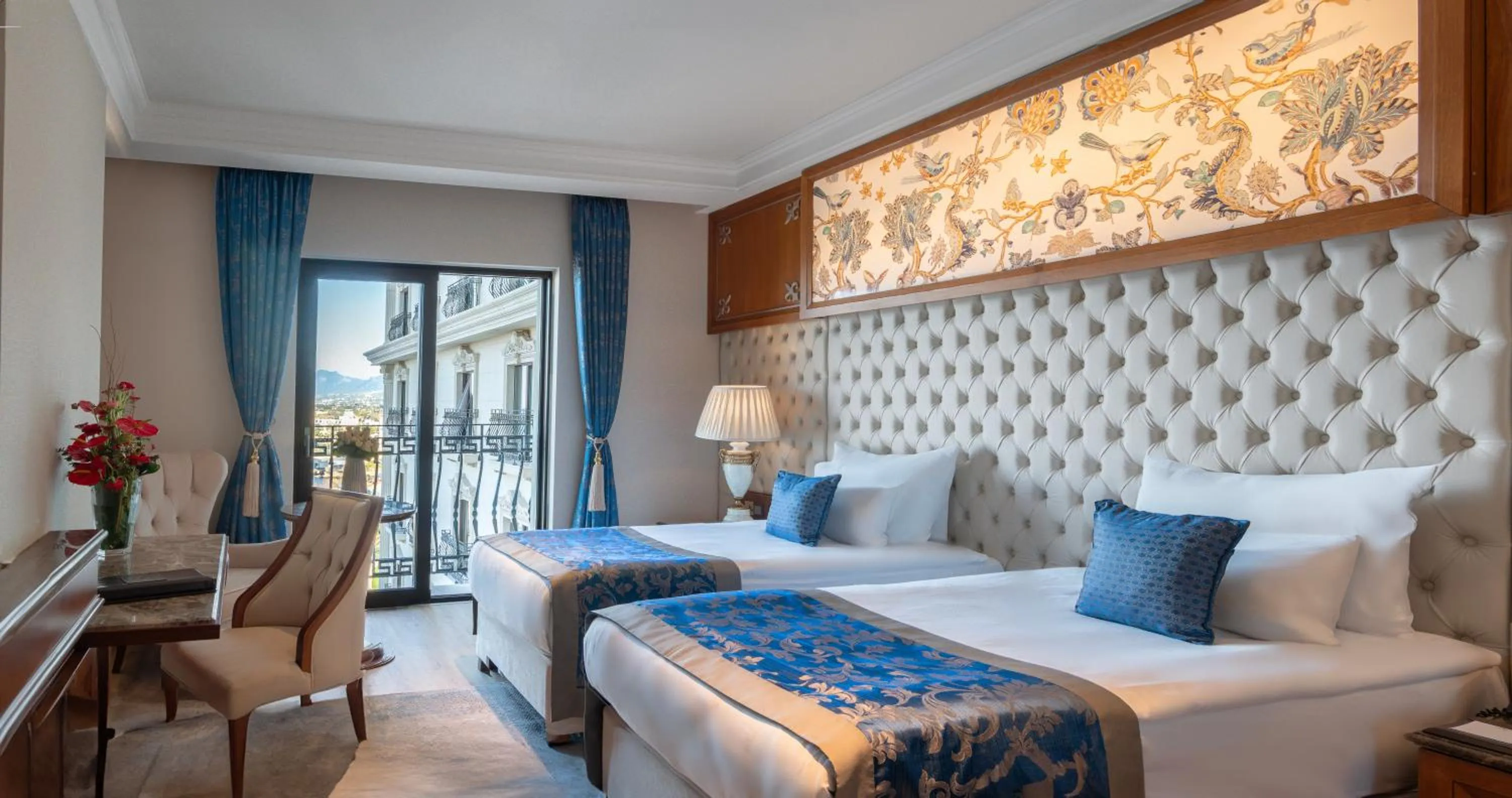 Bed in Lords Palace Hotel SPA Casino