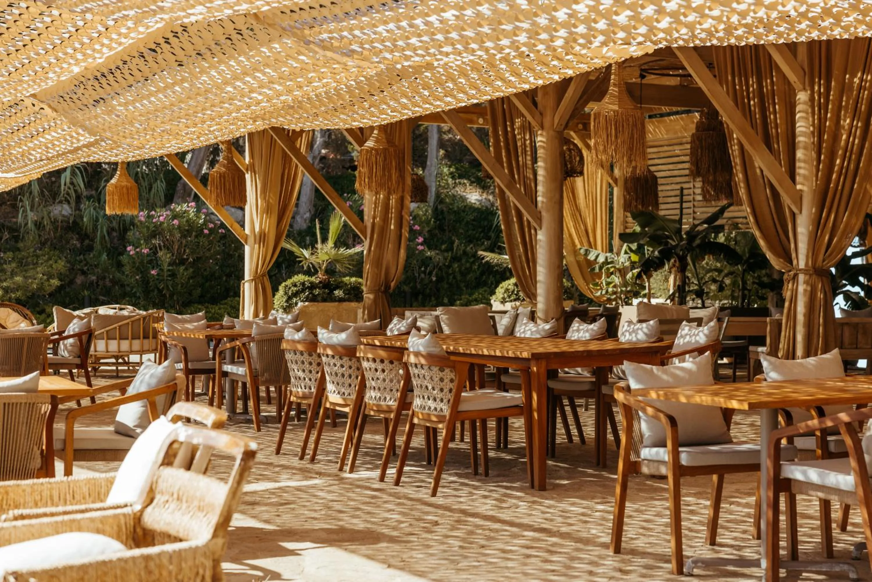 Restaurant/places to eat in Lords Palace Hotel SPA Casino