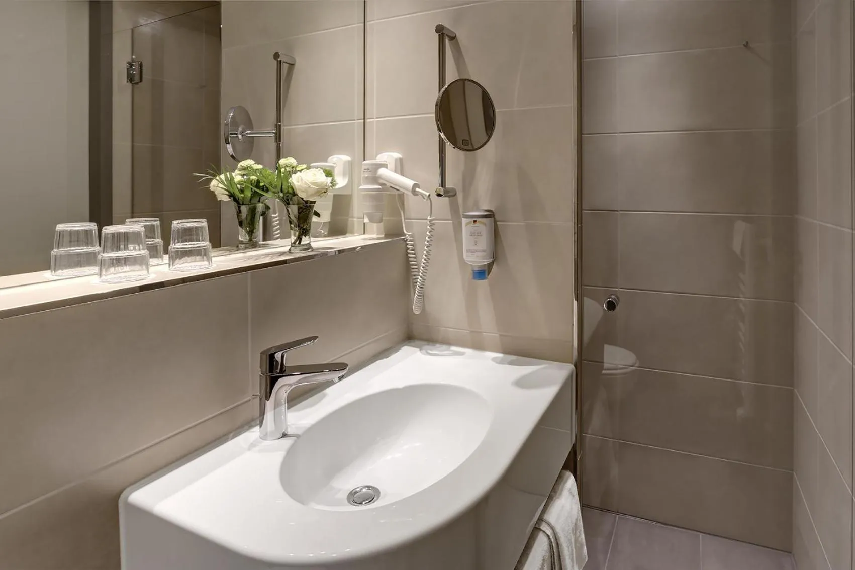 Shower in Parkhotel CUP VITALIS