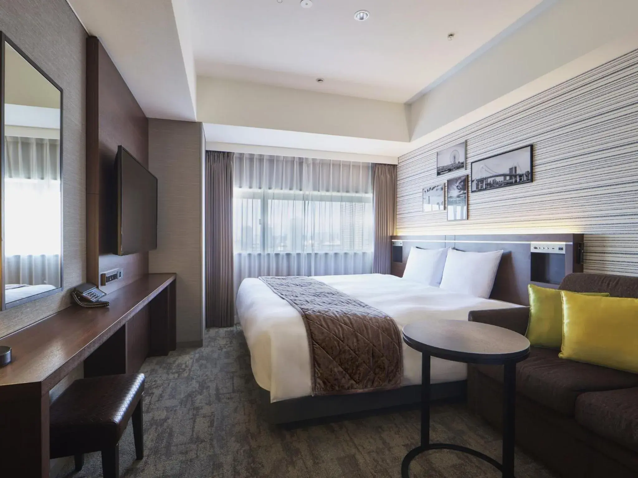 Superior King Room - single occupancy - High Floor - Non-Smoking in Villa Fontaine Grand Tokyo Ariake Superior King Room - single occupancy - High Floor - Non-Smoking in Villa Fontaine Grand Tokyo Ariake