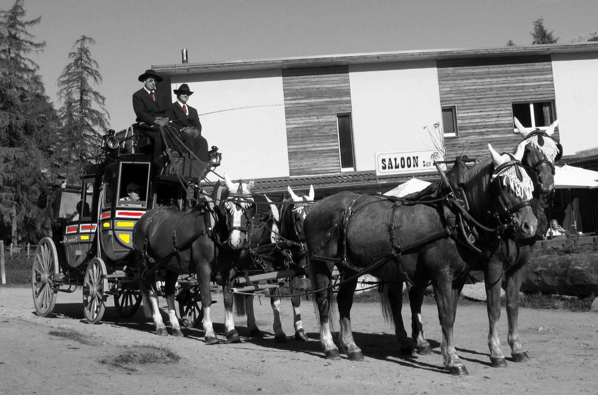 Horse-riding in Reitstall und Saloon San Jon