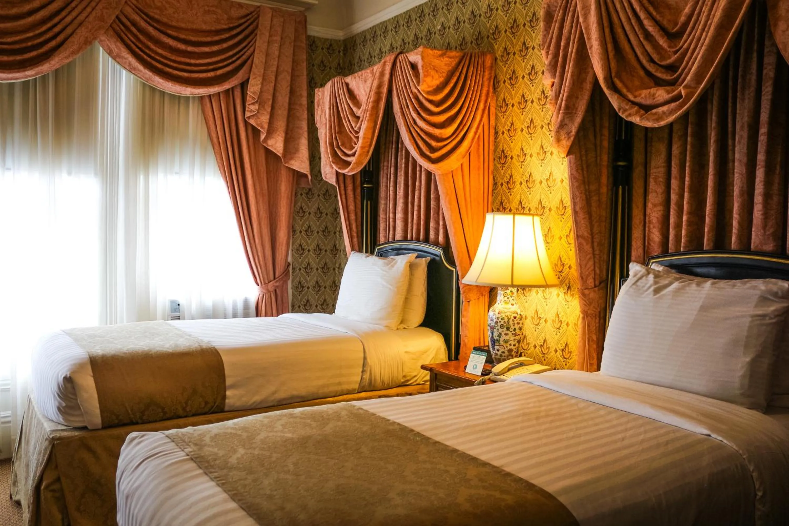 Bed in Hotel Majestic