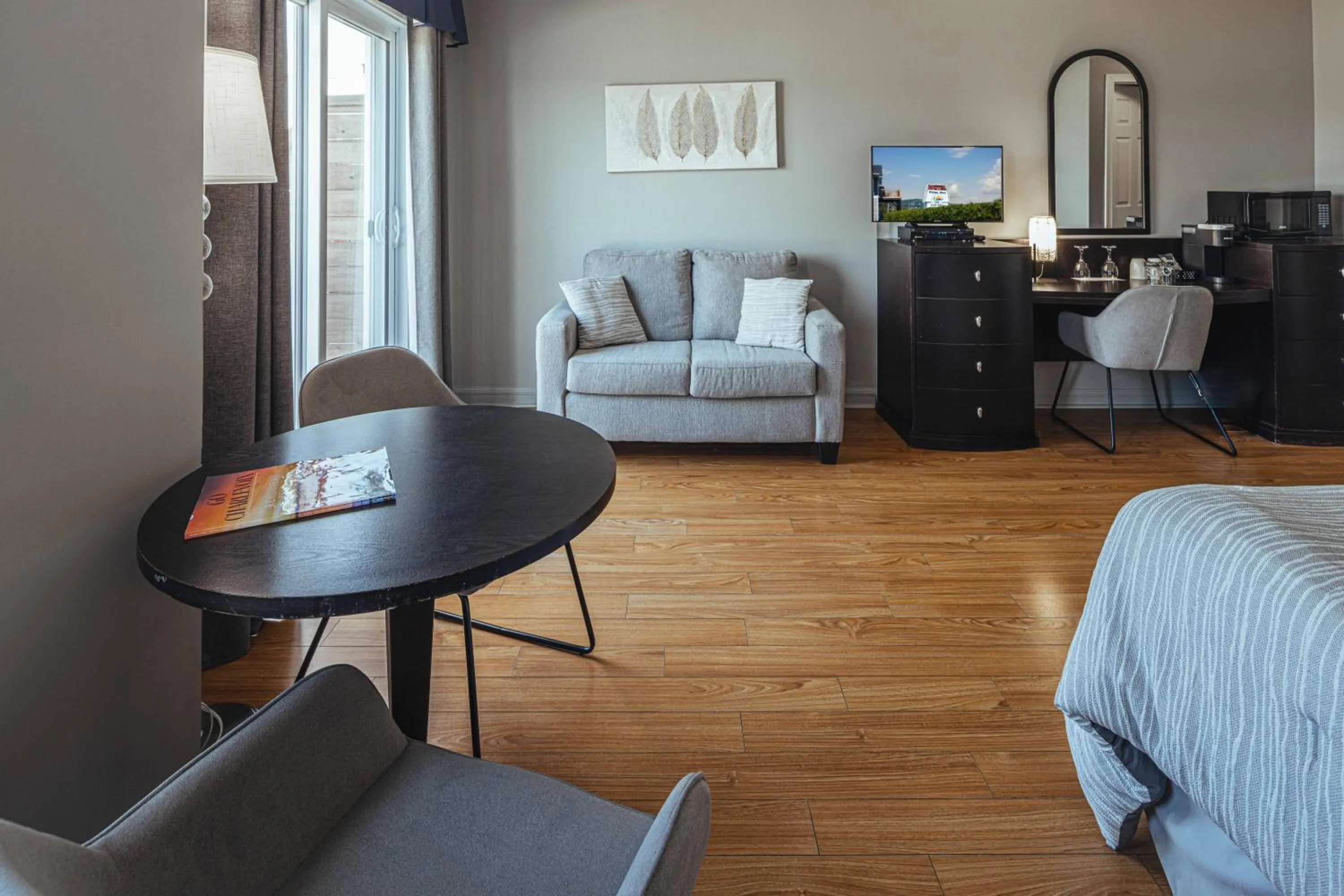 TV and multimedia in Motel le Point de Vue