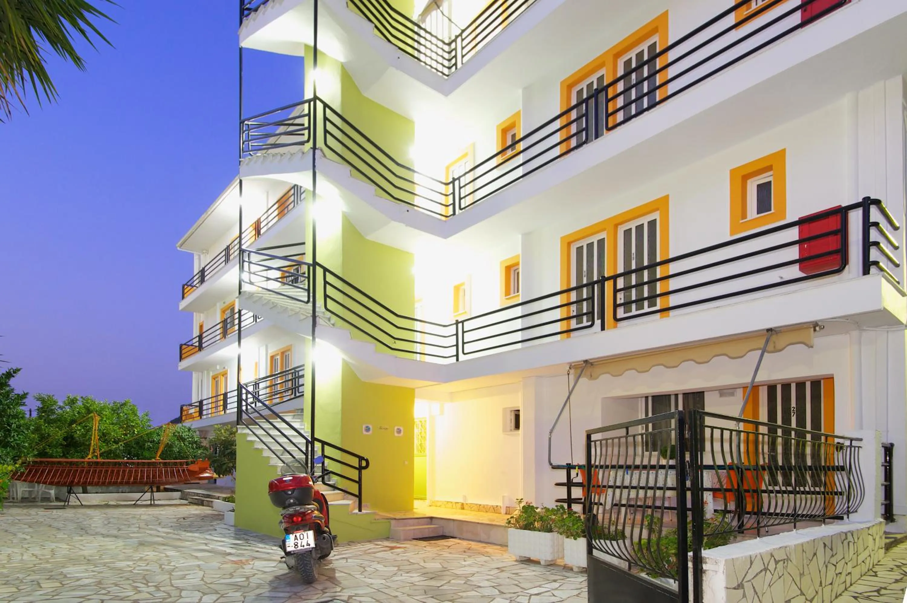 Facade/entrance in Remezzo Apartments