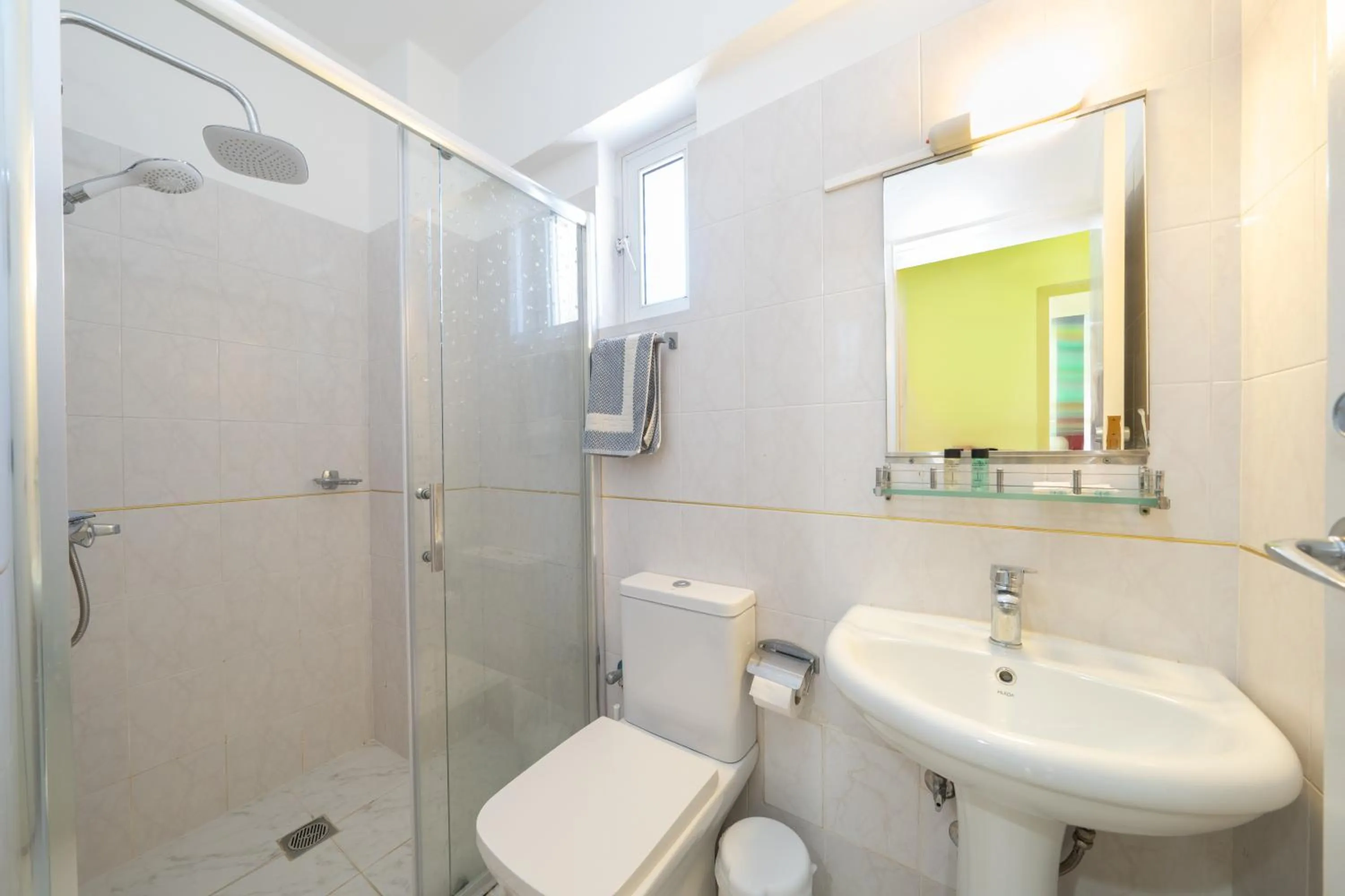 Shower in Remezzo Apartments