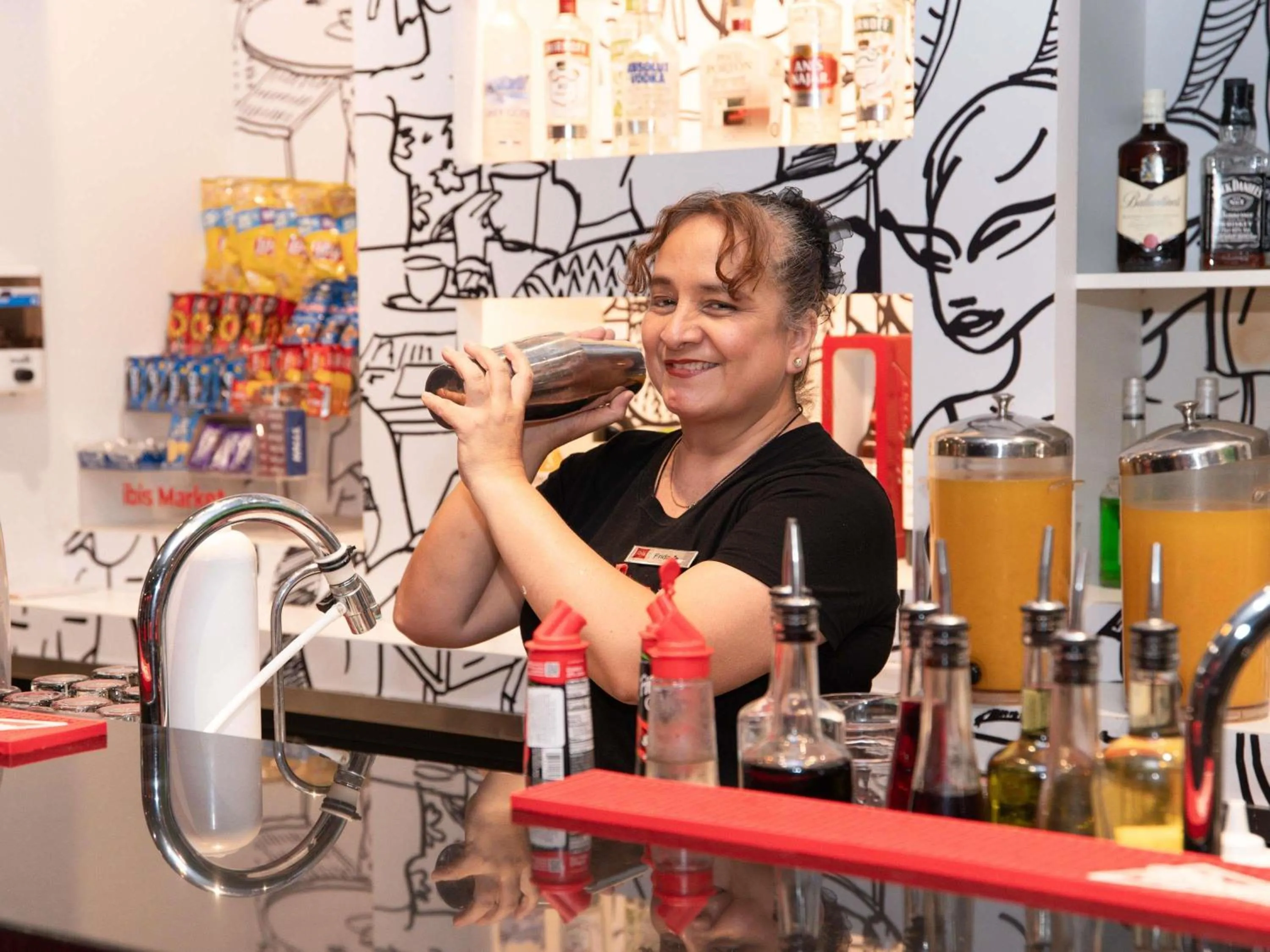 Lounge or bar in ibis Trujillo