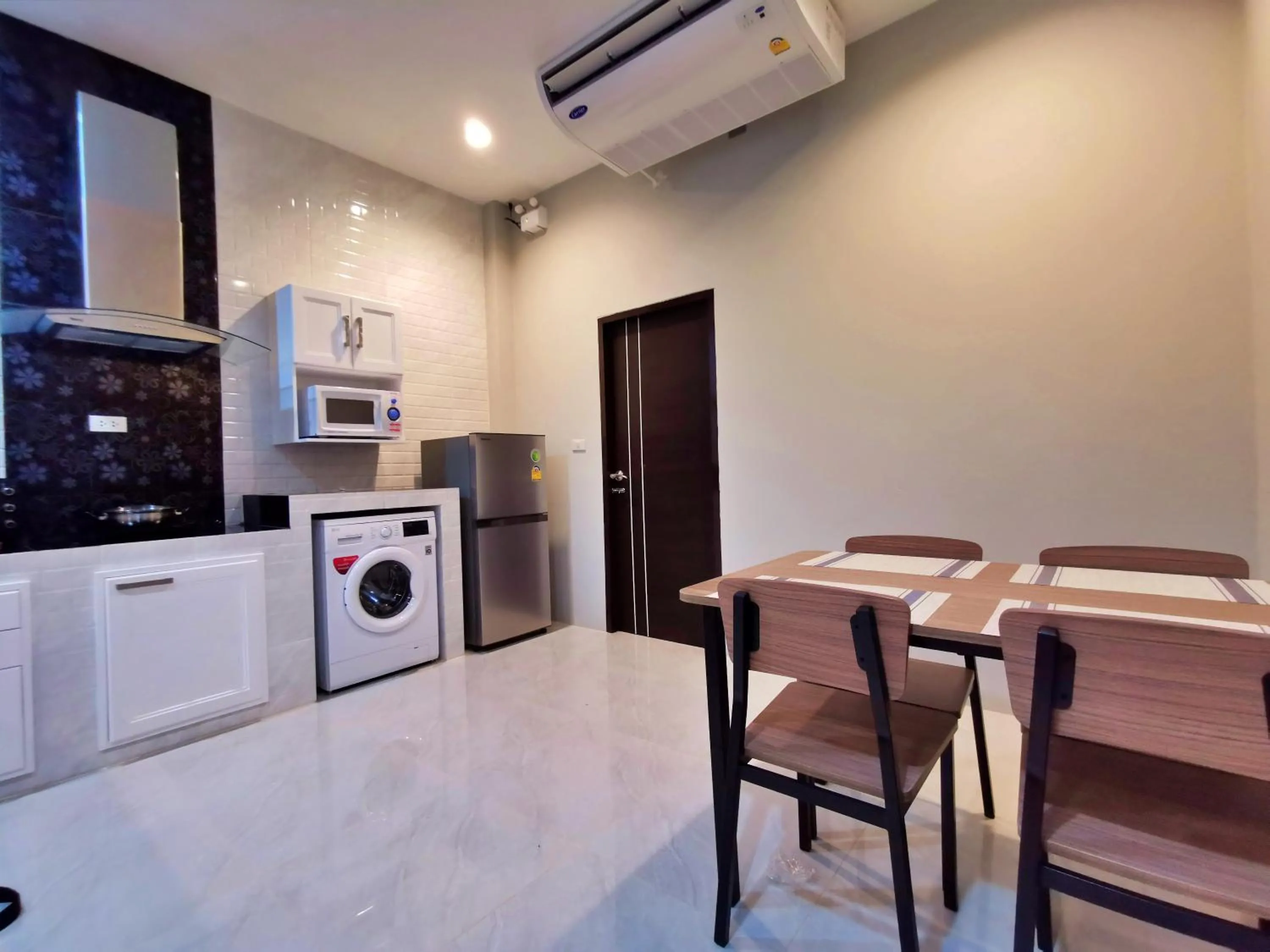 Kitchen or kitchenette in The Apex private pool villa Krabi