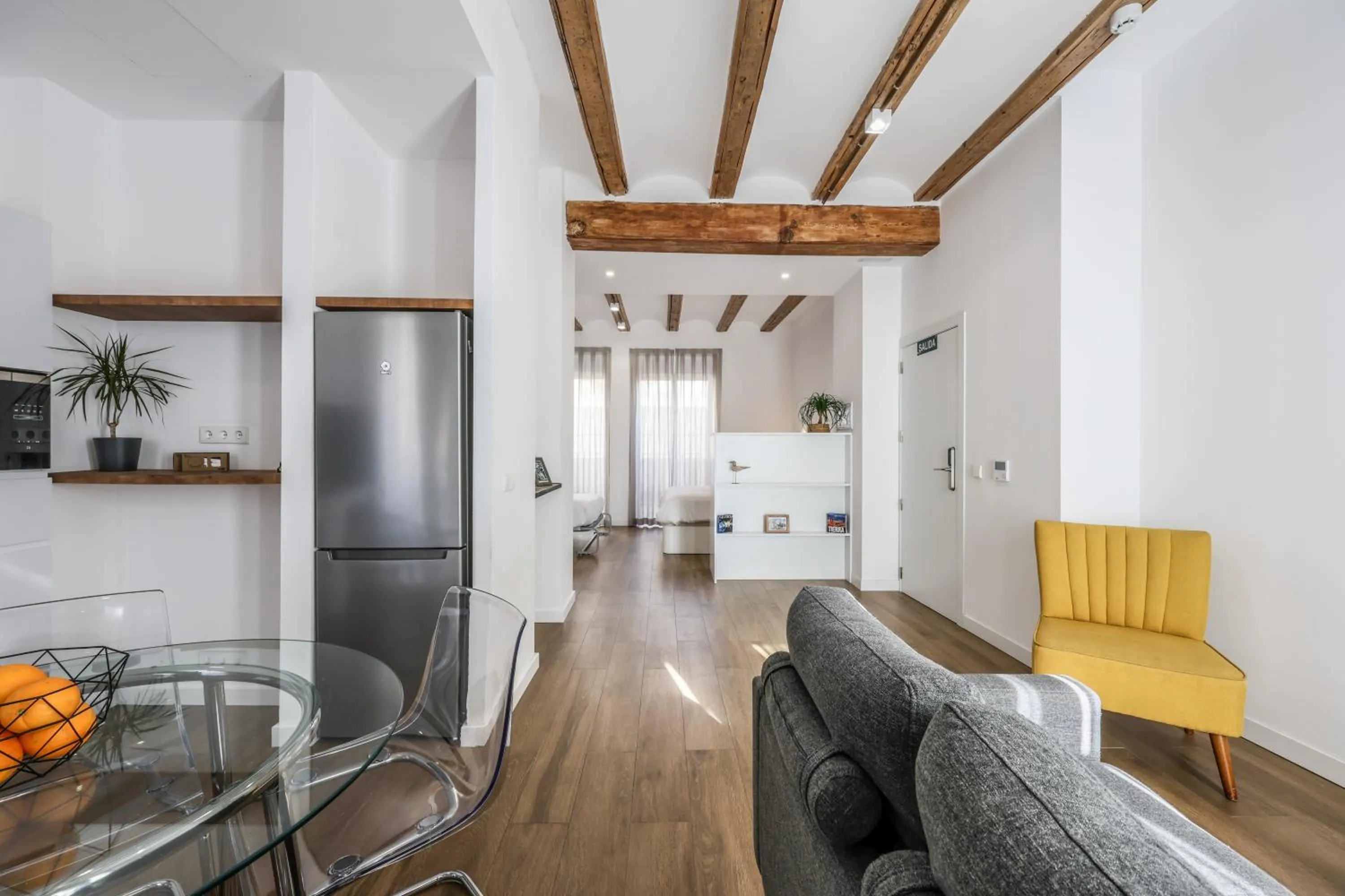 Living room in AmazINN Collection Valencia Centro EVI