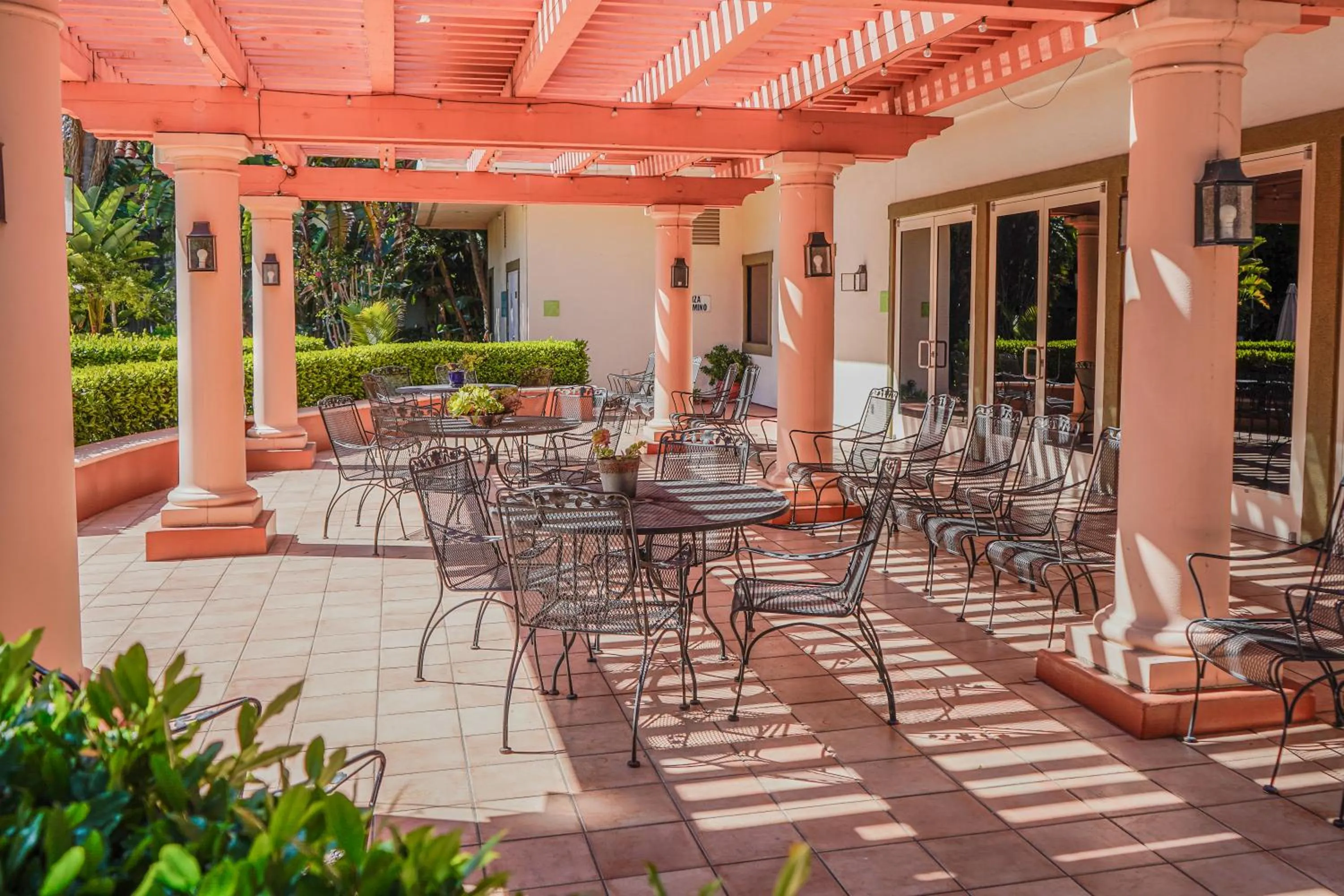 Patio in Uptown Oasis San Jose Airport & Silicon Valley