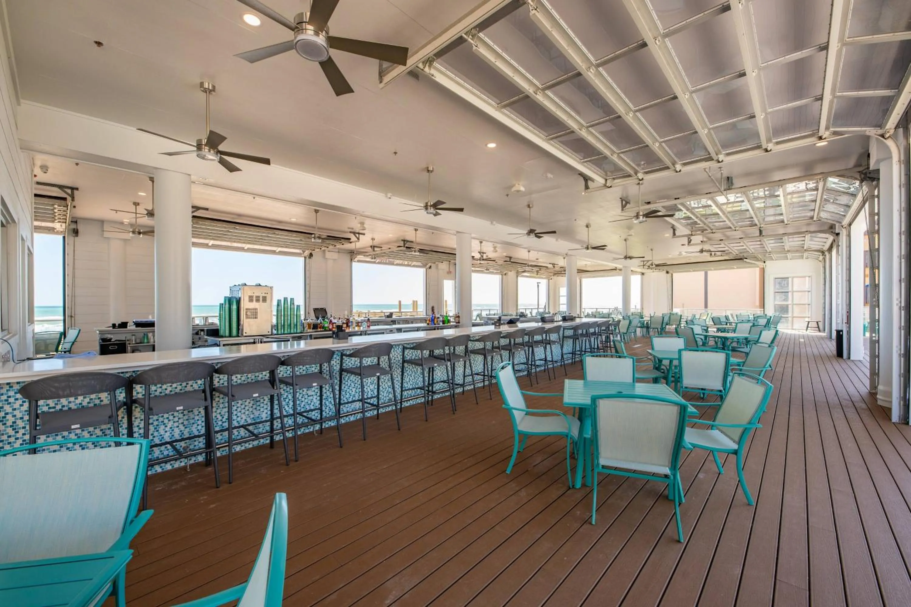 Lounge or bar in Courtyard South Padre Island