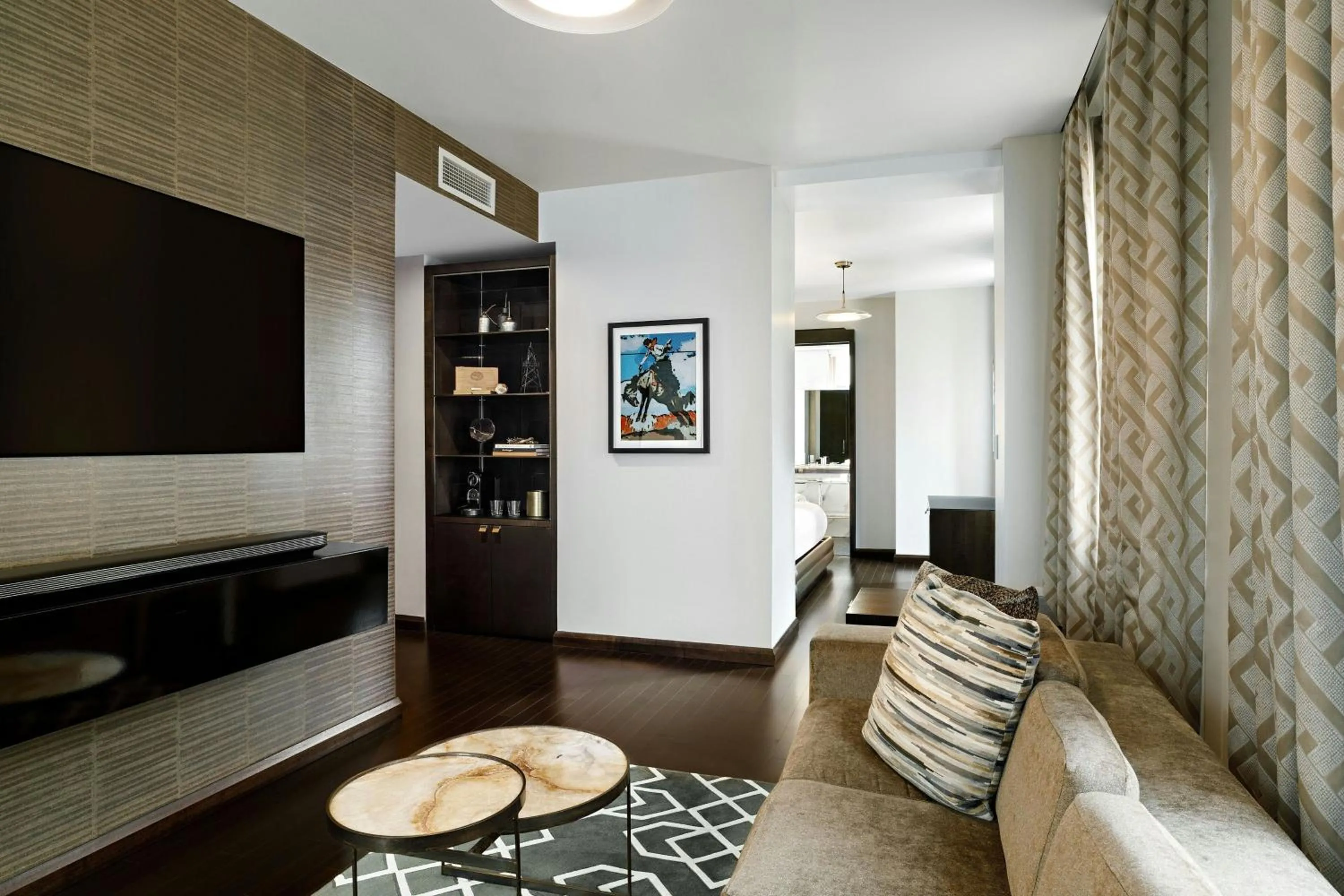 Living room in The Sinclair, Autograph Collection