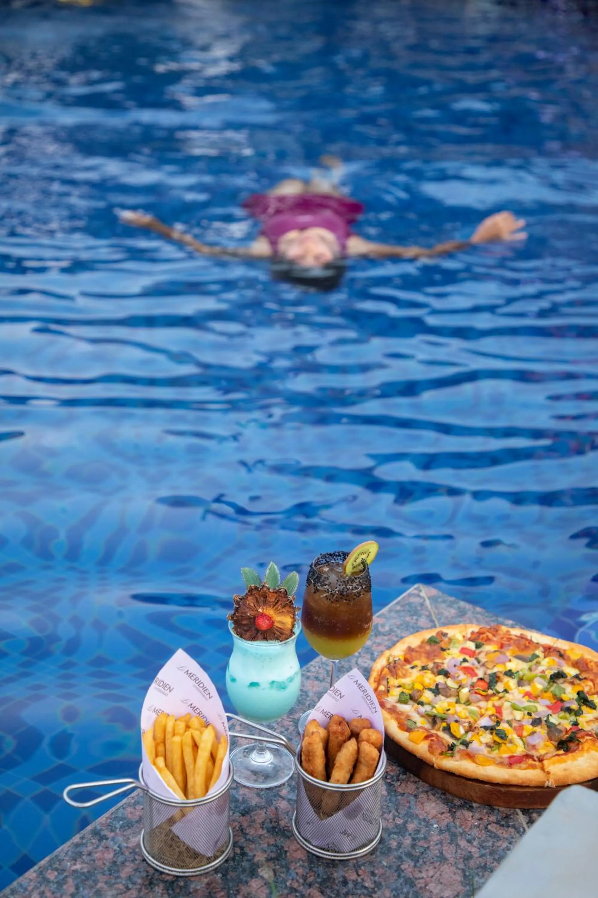 Swimming pool in Le Meridien Hyderabad