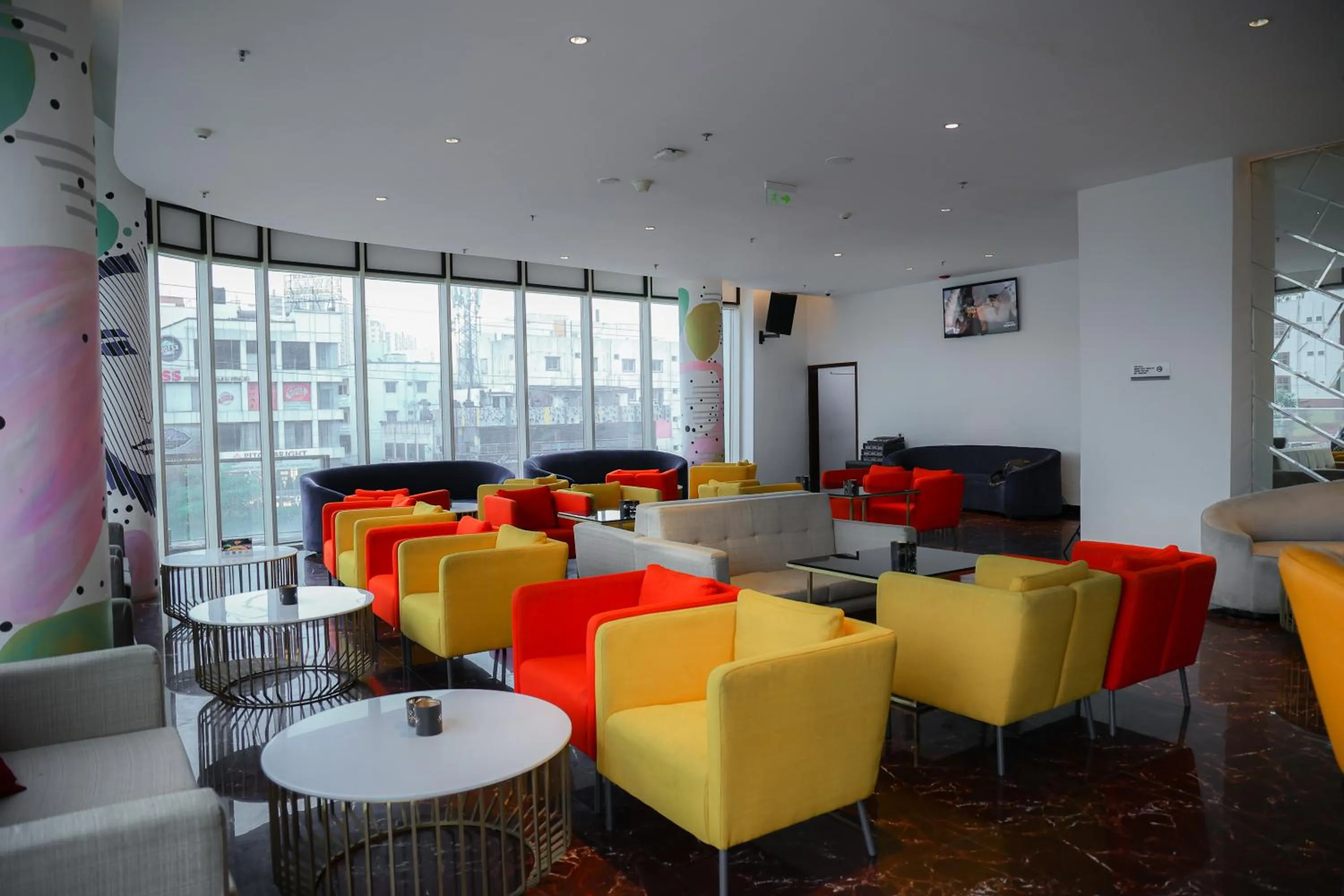 Restaurant/places to eat in Le Meridien Hyderabad