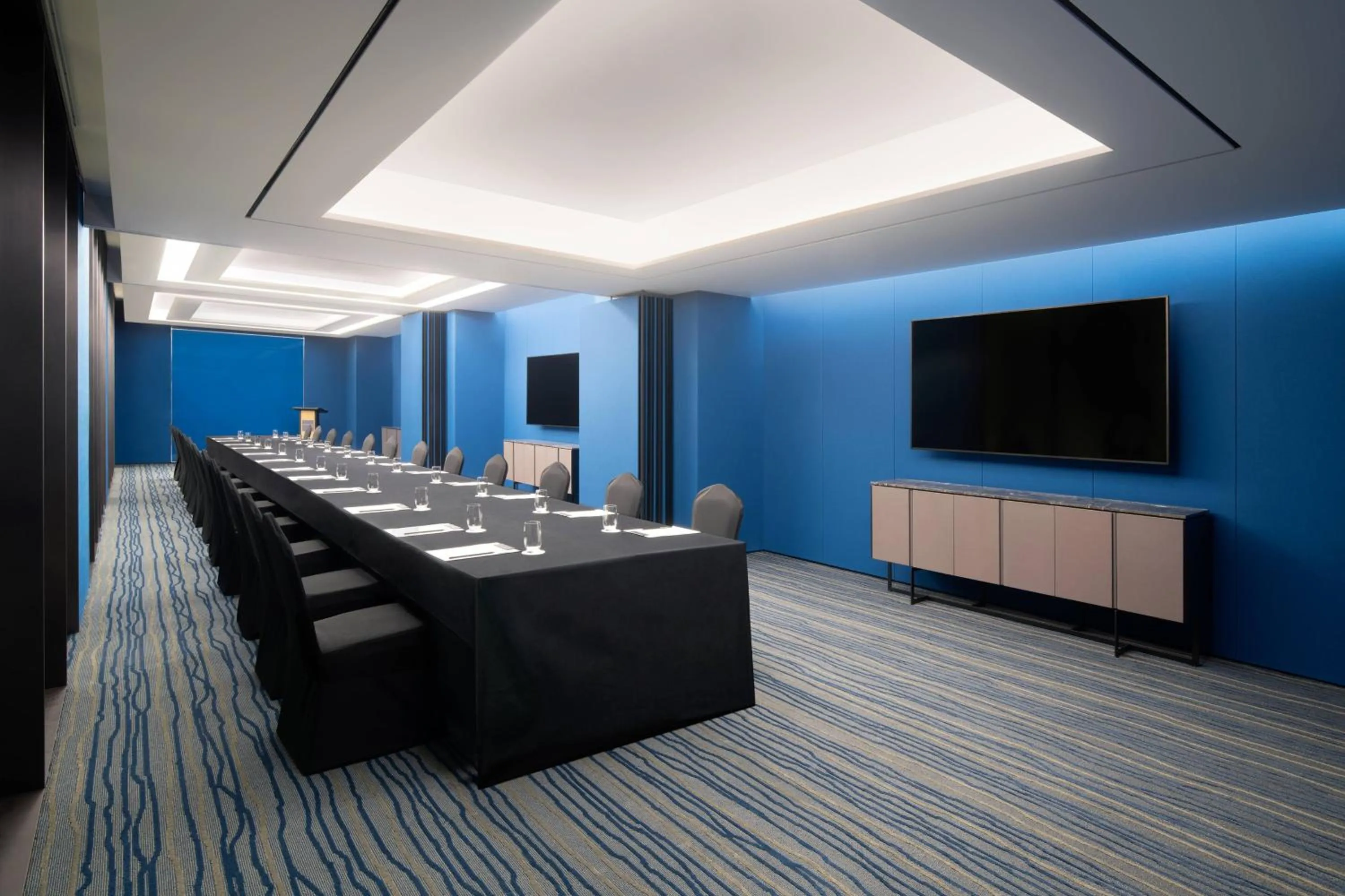 Meeting/conference room in Courtyard by Marriott Suwon