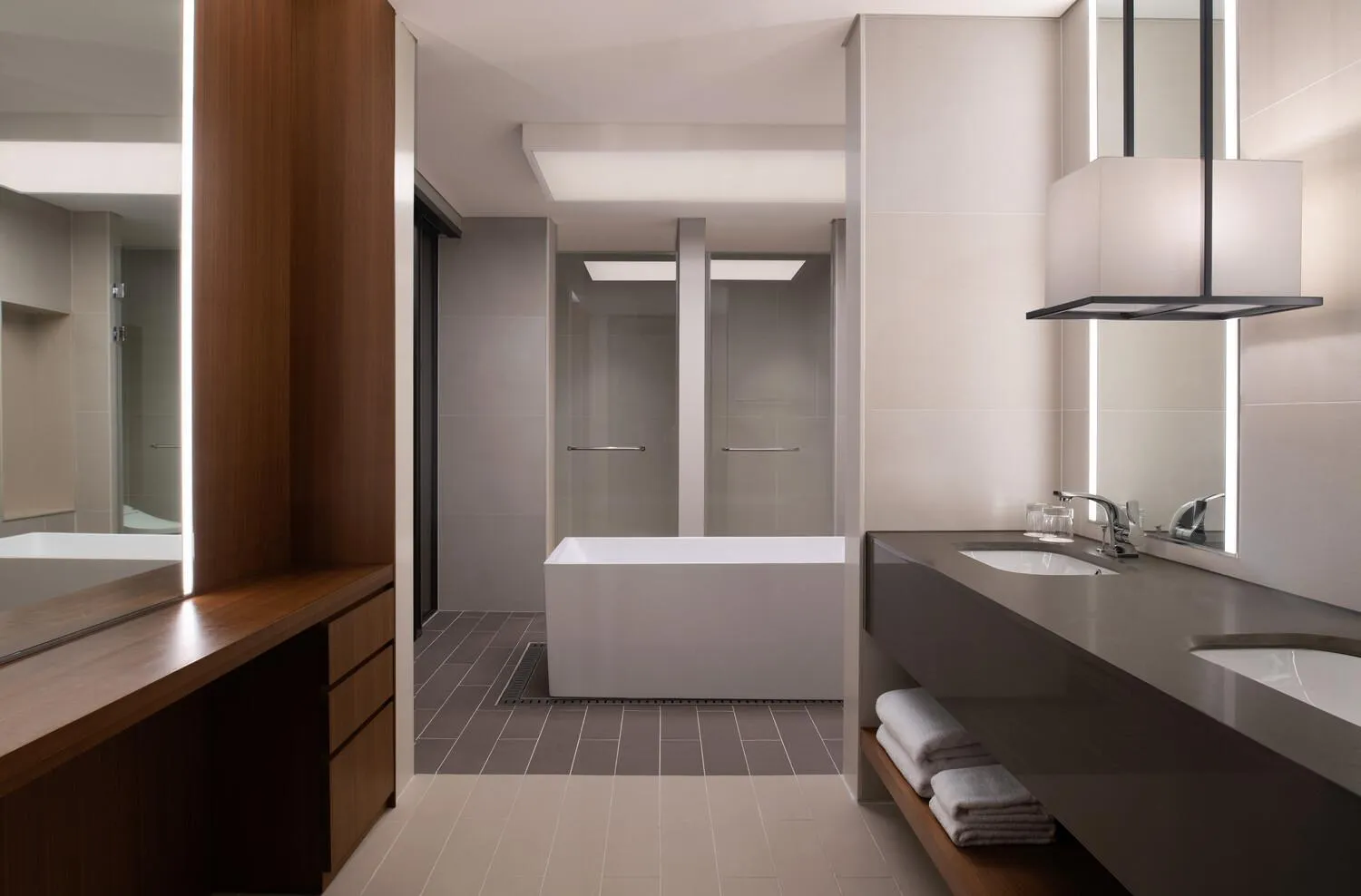 Bath in Courtyard by Marriott Suwon