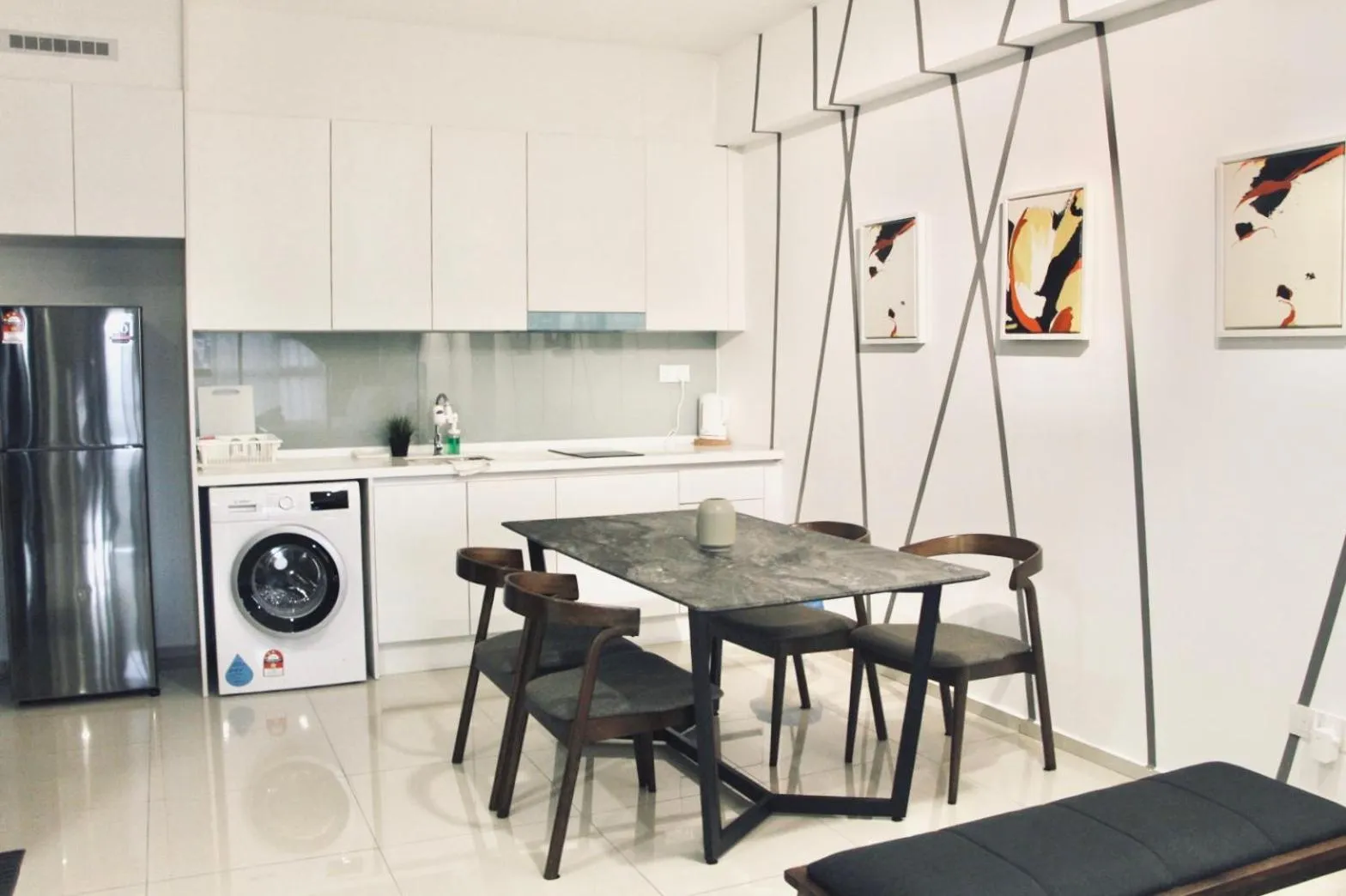 Kitchen or kitchenette in Ekocheras Suite by MOKA at CHERAS