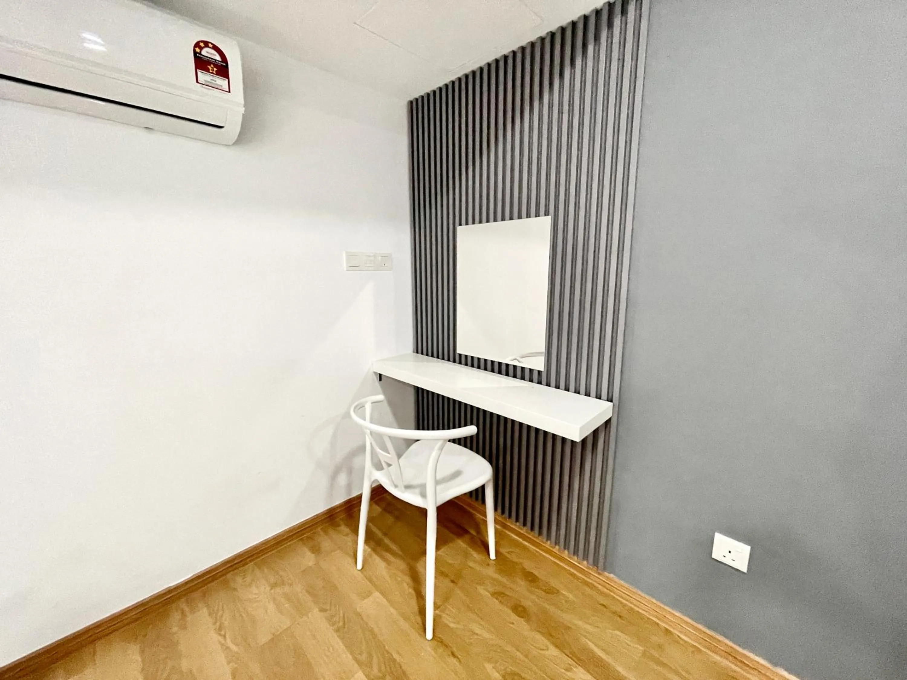 air conditioner in Ekocheras Suite by MOKA at CHERAS