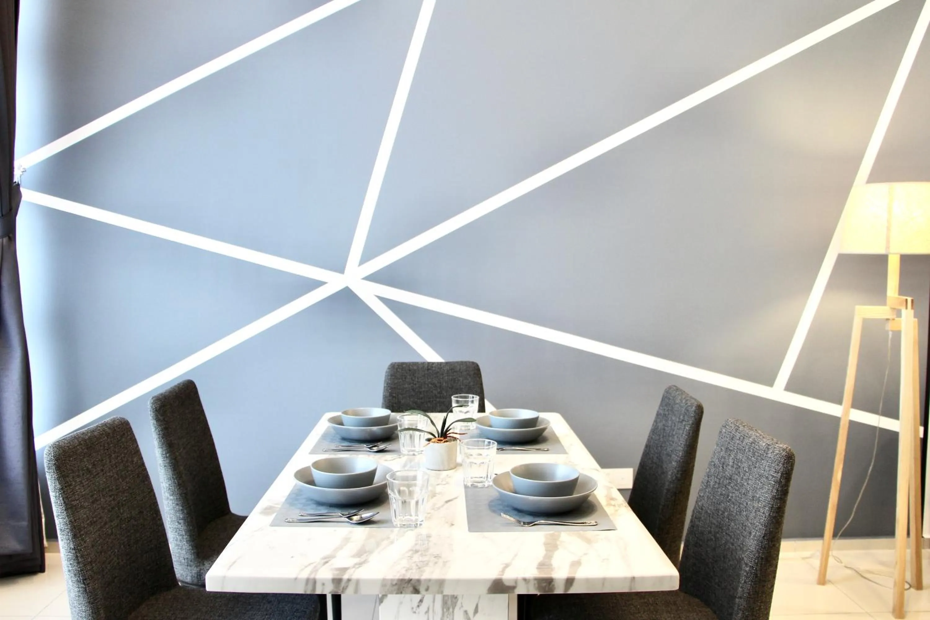 Dining area in Ekocheras Suite by MOKA at CHERAS