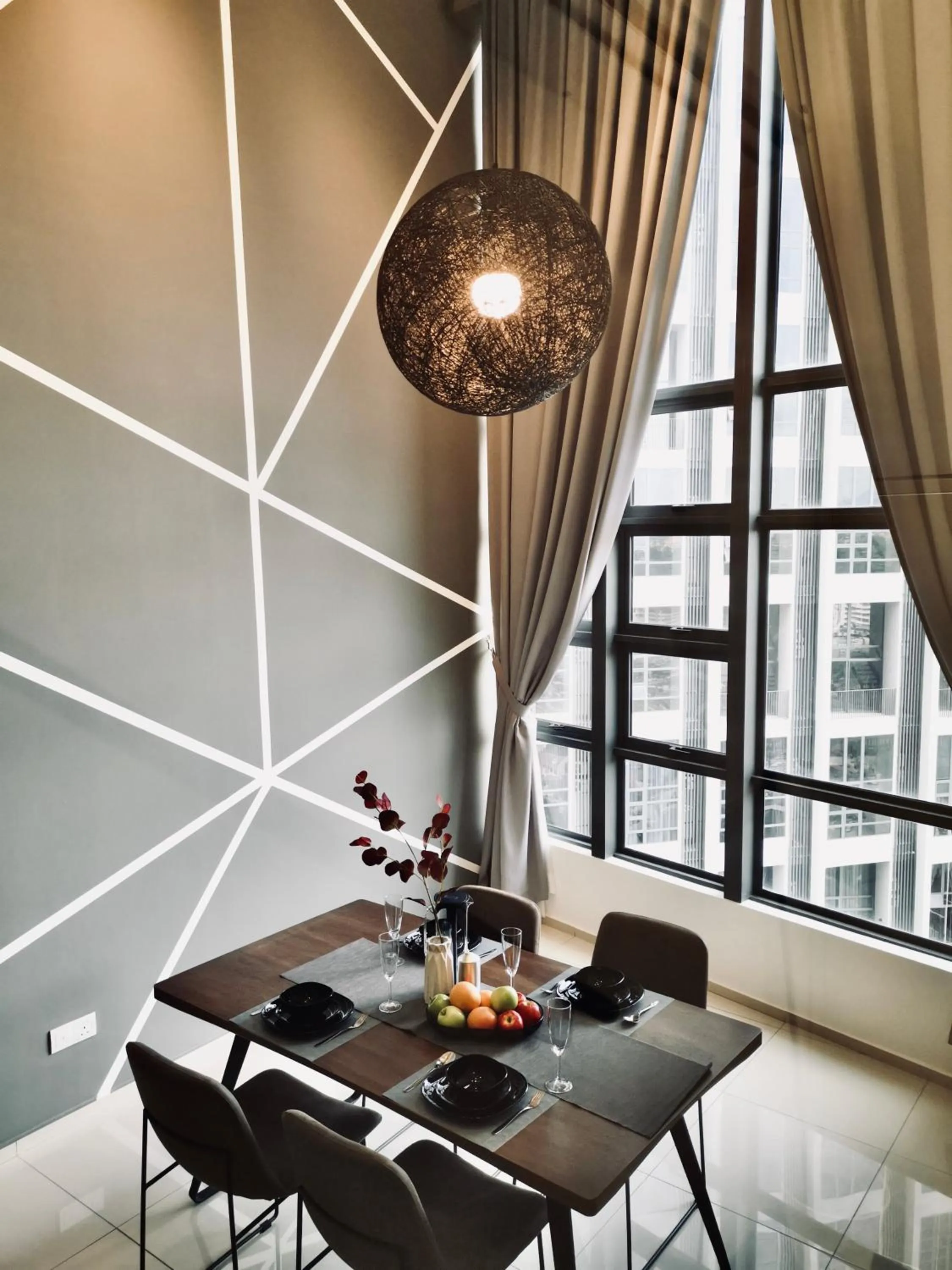 Dining area in Ekocheras Suite by MOKA at CHERAS