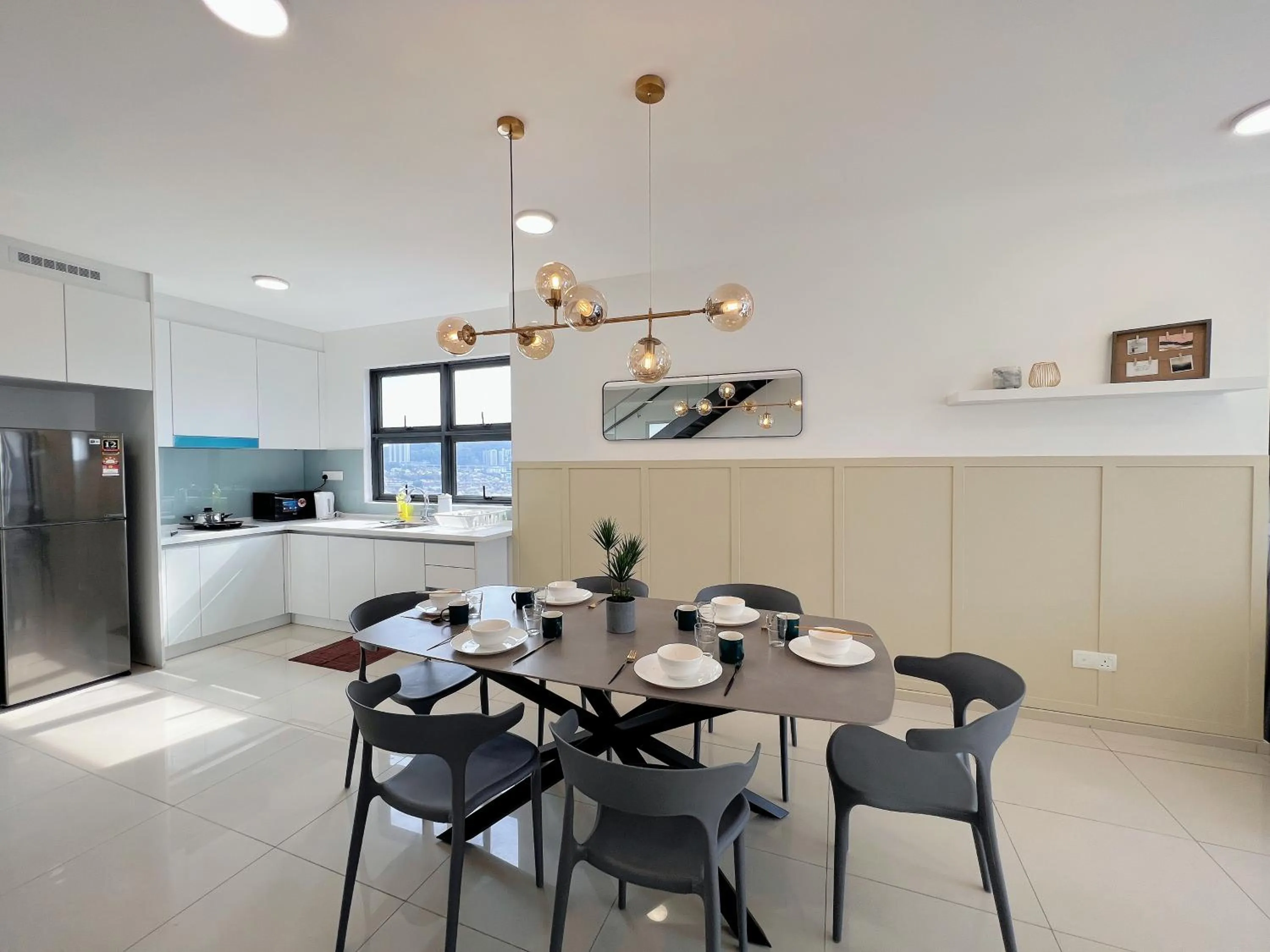 Kitchen or kitchenette in Ekocheras Suite by MOKA at CHERAS