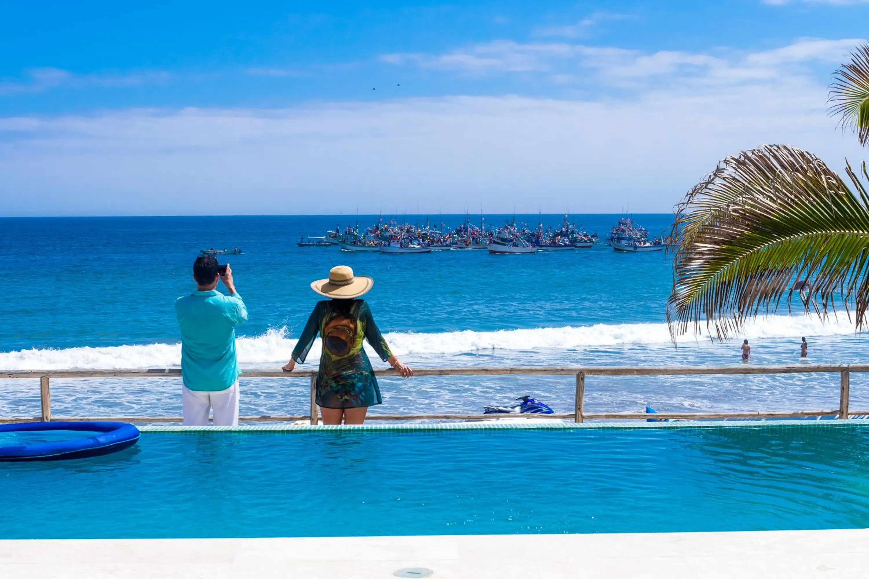 Swimming pool in DCO Suites Lounge & Spa