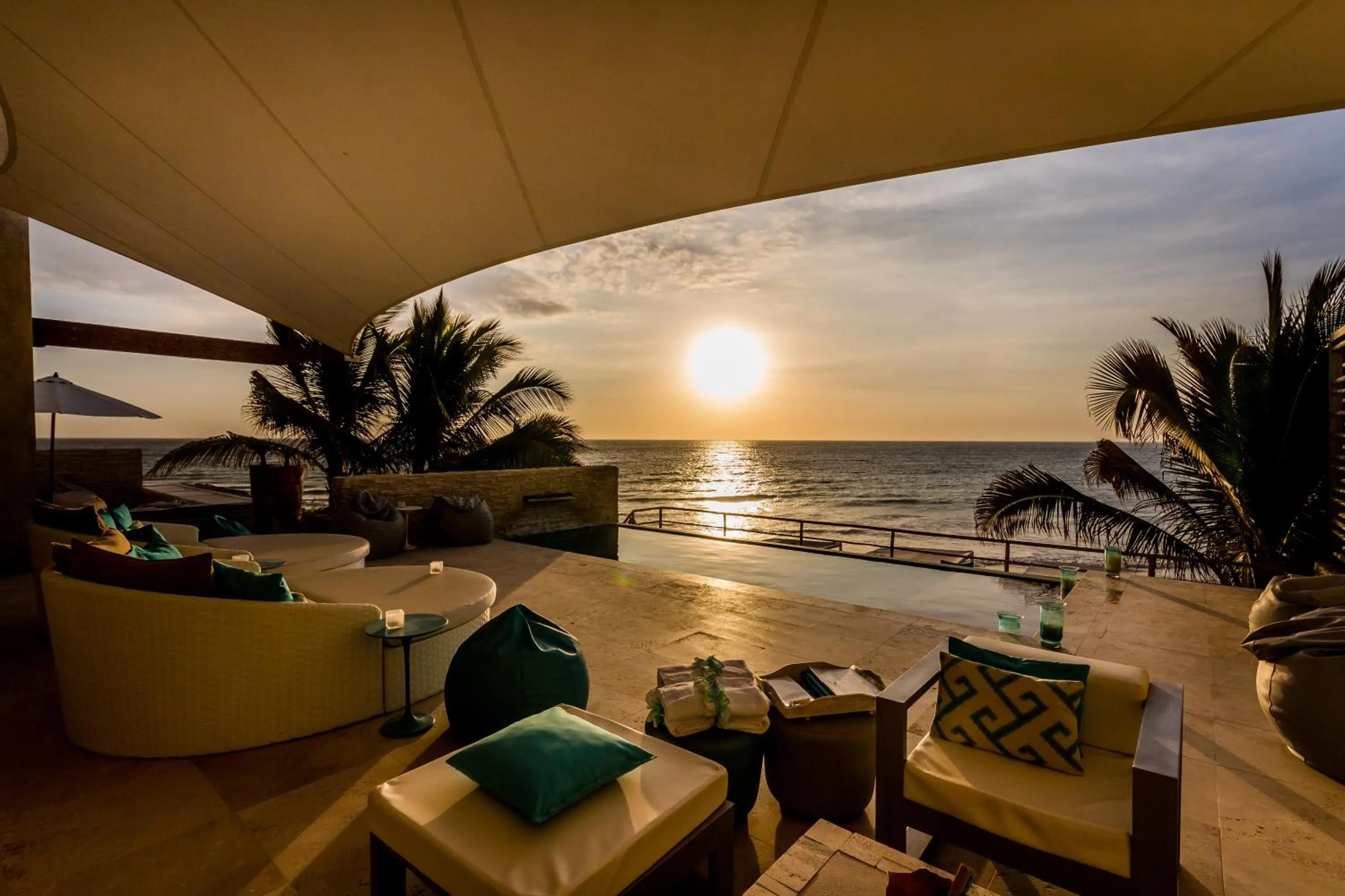 Pool view in DCO Suites Lounge & Spa