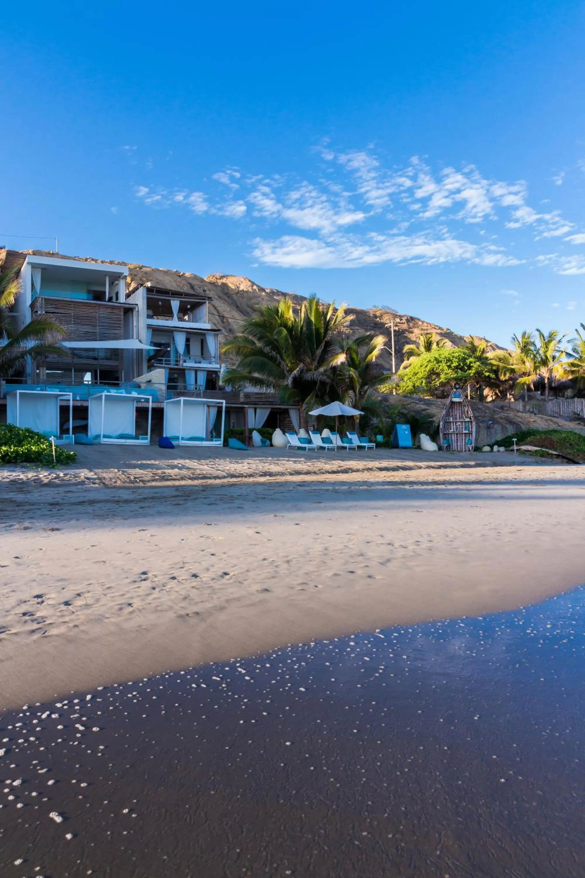 Facade/entrance in DCO Suites Lounge & Spa