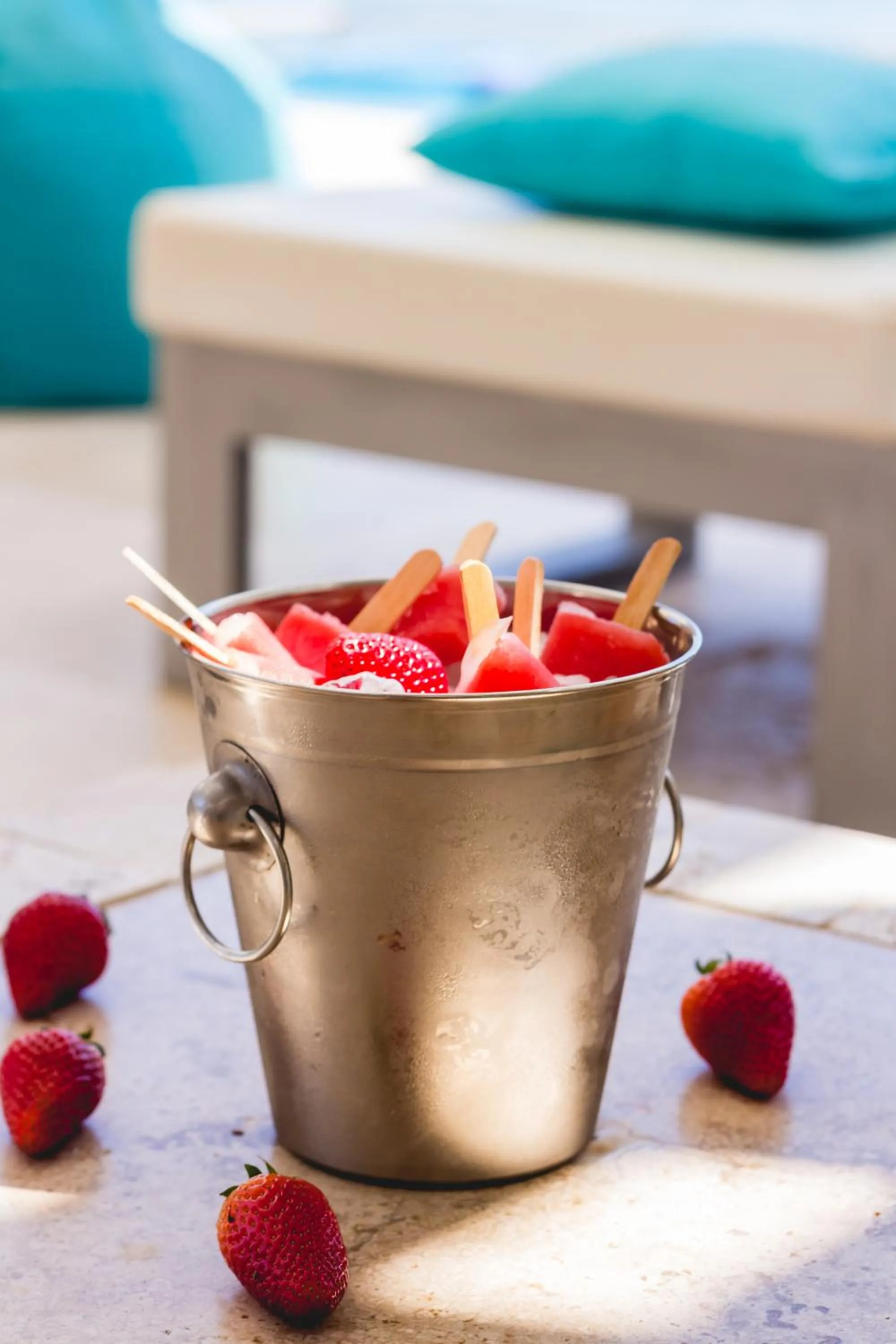 Restaurant/places to eat, Bed in DCO Suites Lounge & Spa