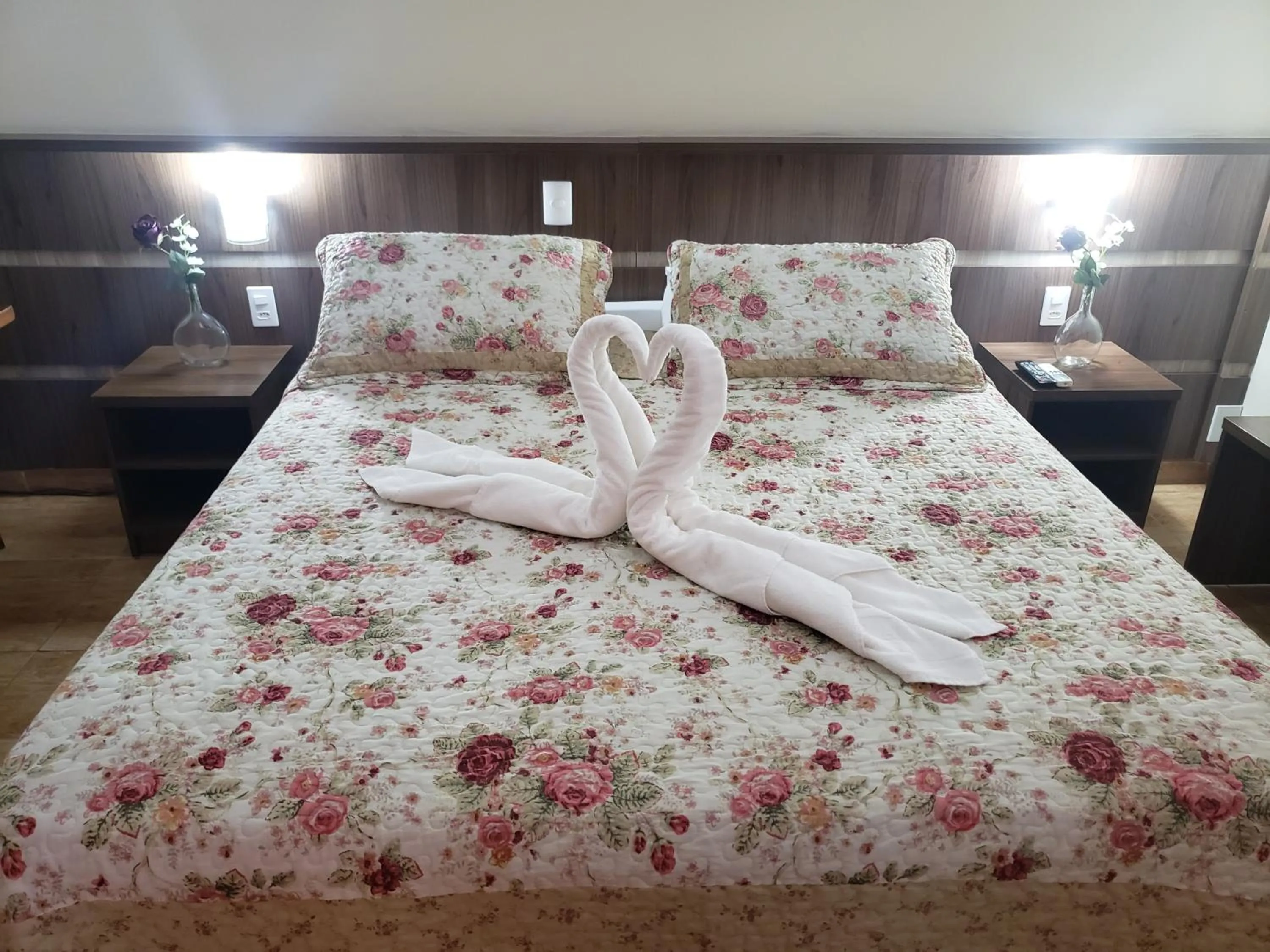 Bed in Grand Enio Hotel e Cantina