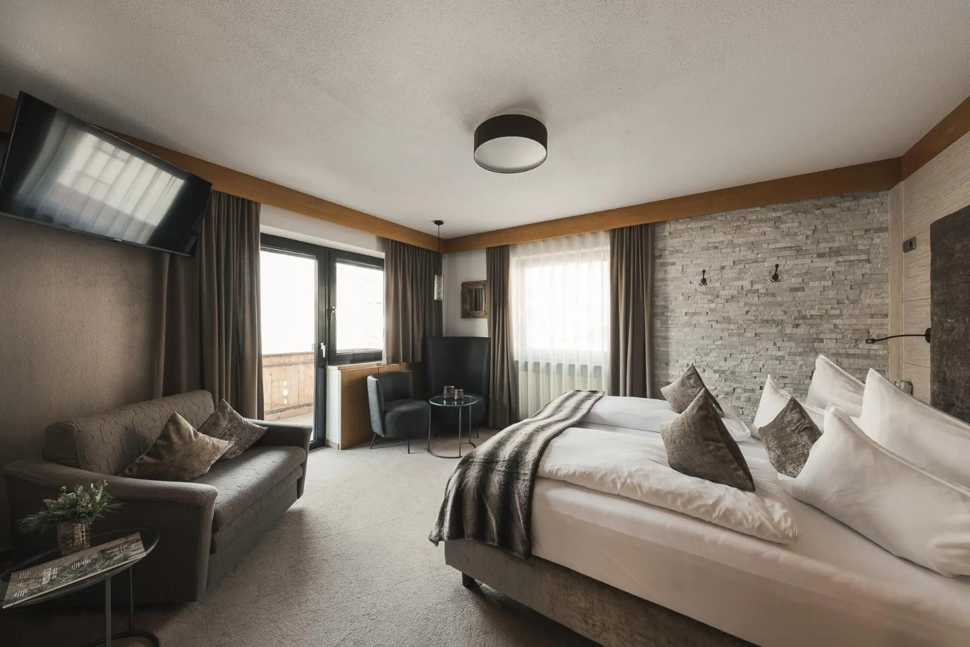 Photo of the whole room in Garni Hotel Platzer