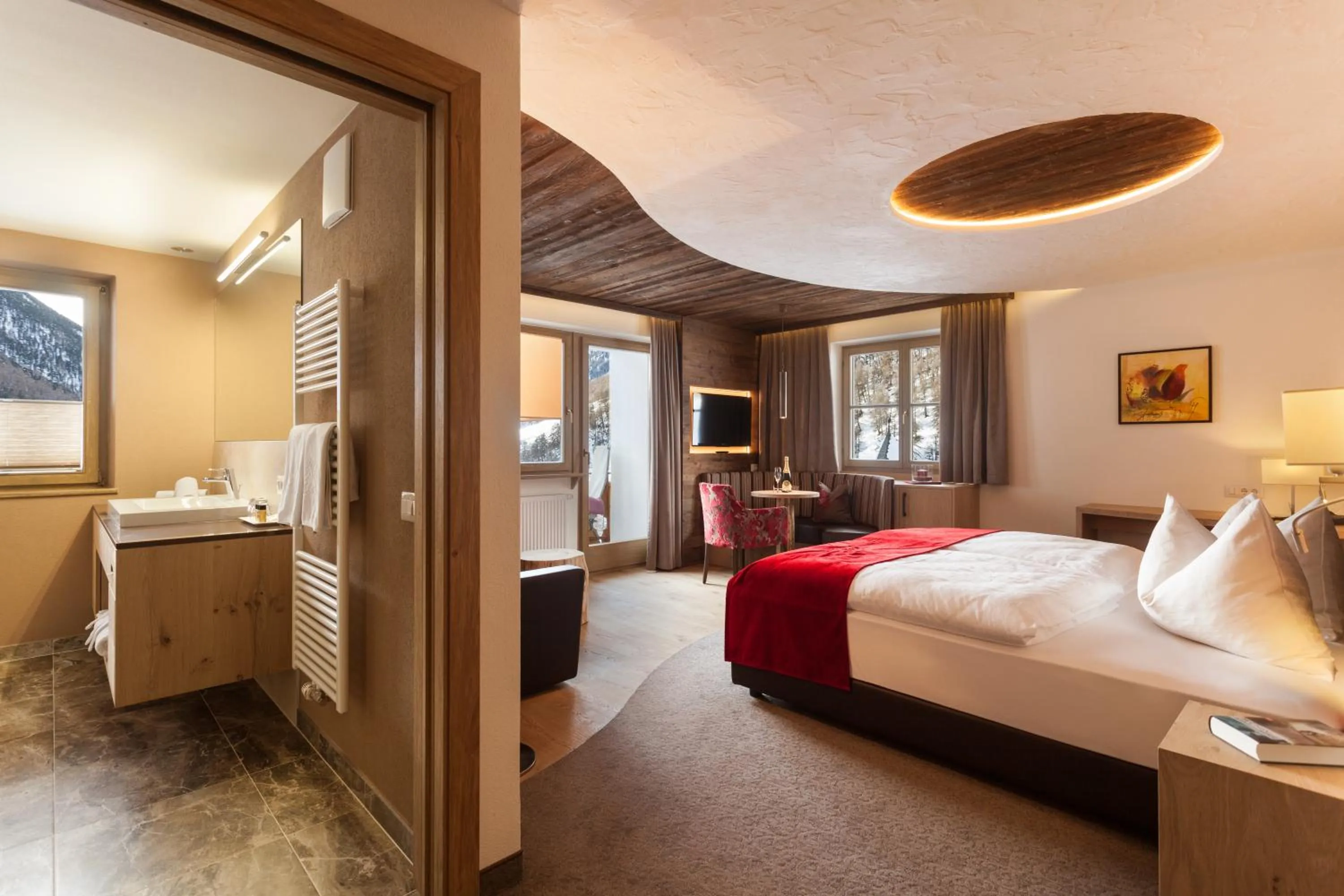 Photo of the whole room, Bed in Almhotel Glieshof