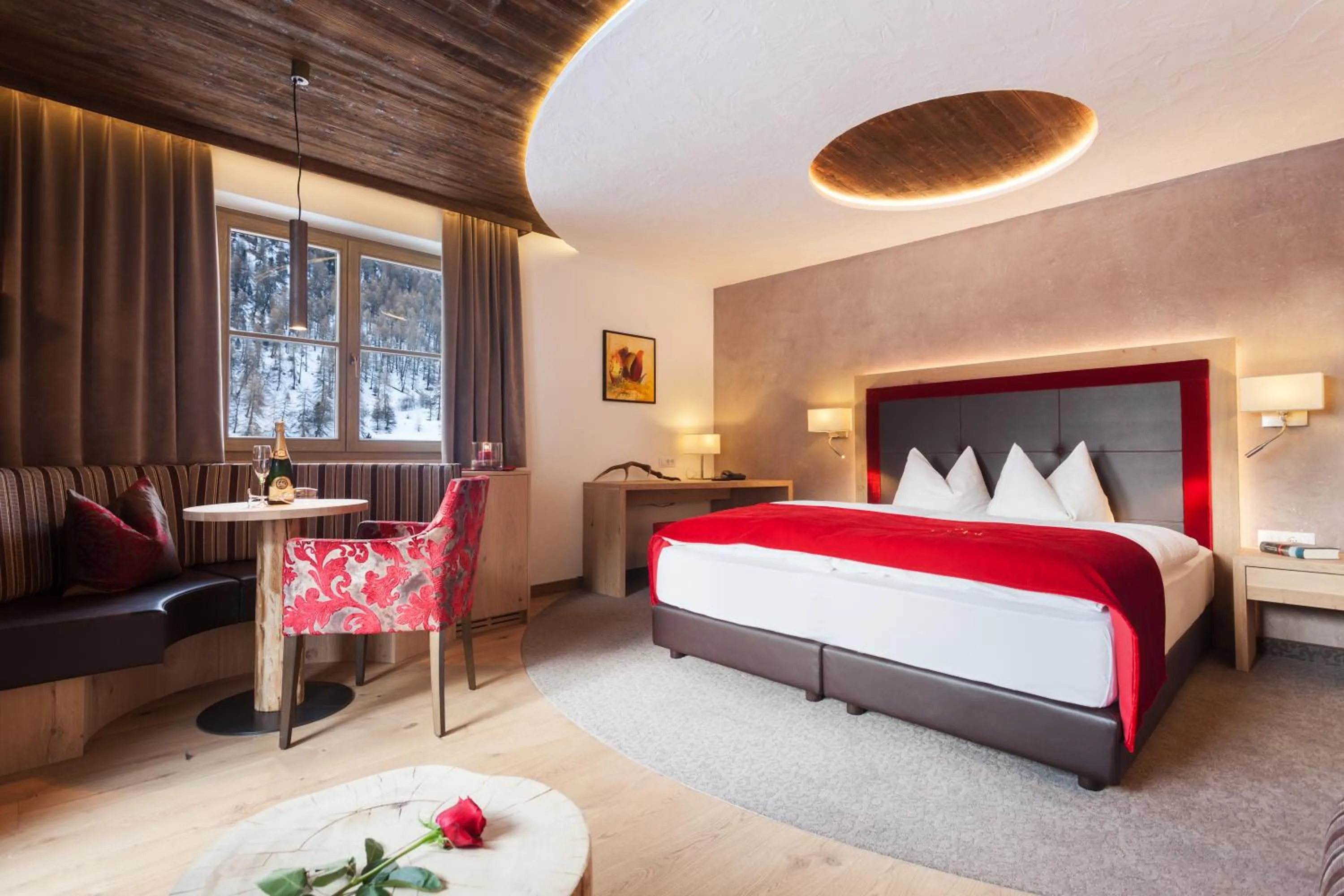 Photo of the whole room, Bed in Almhotel Glieshof