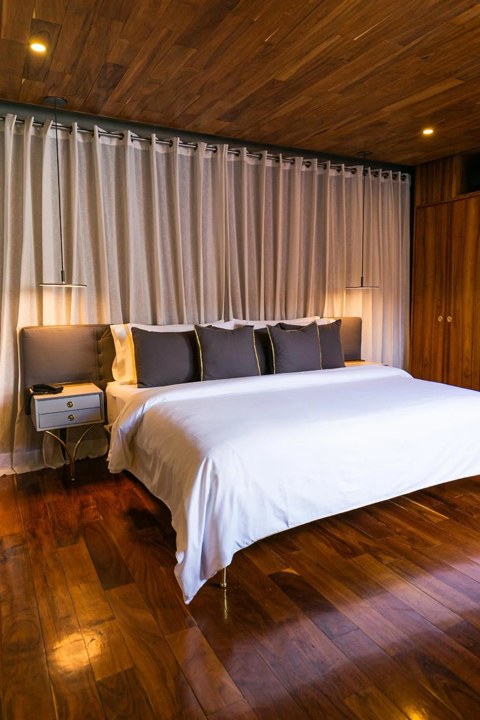 Bed in Dos Casas Hotel & Spa