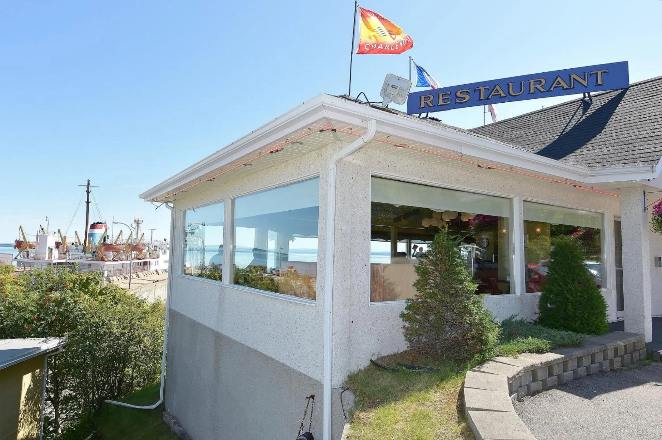 Property building in Auberge Sur Mer Charlevoix
