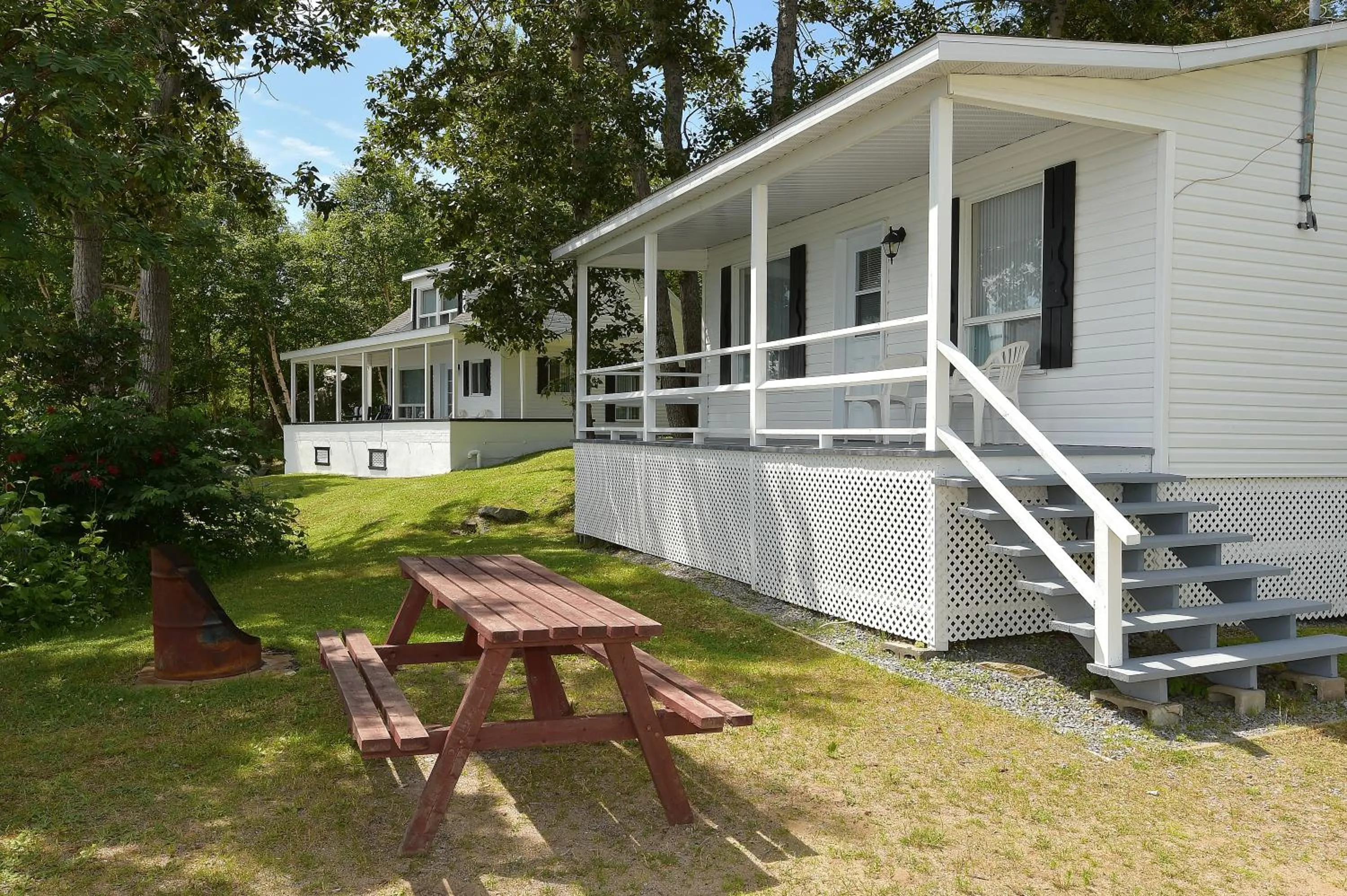 Property building in Auberge Sur Mer Charlevoix