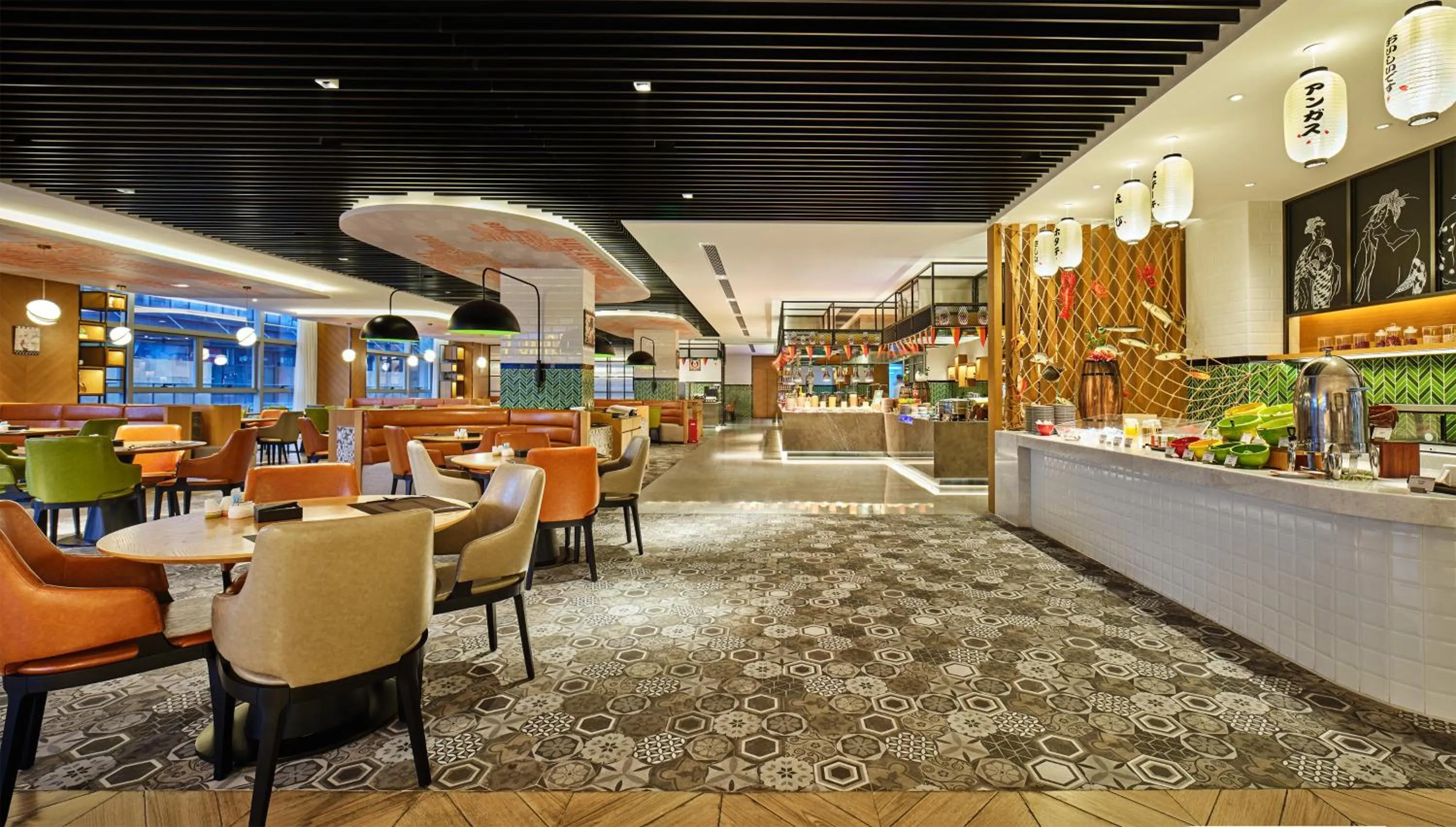 Restaurant/places to eat in Holiday Inn Guangzhou South Lake-an lHG Hotel