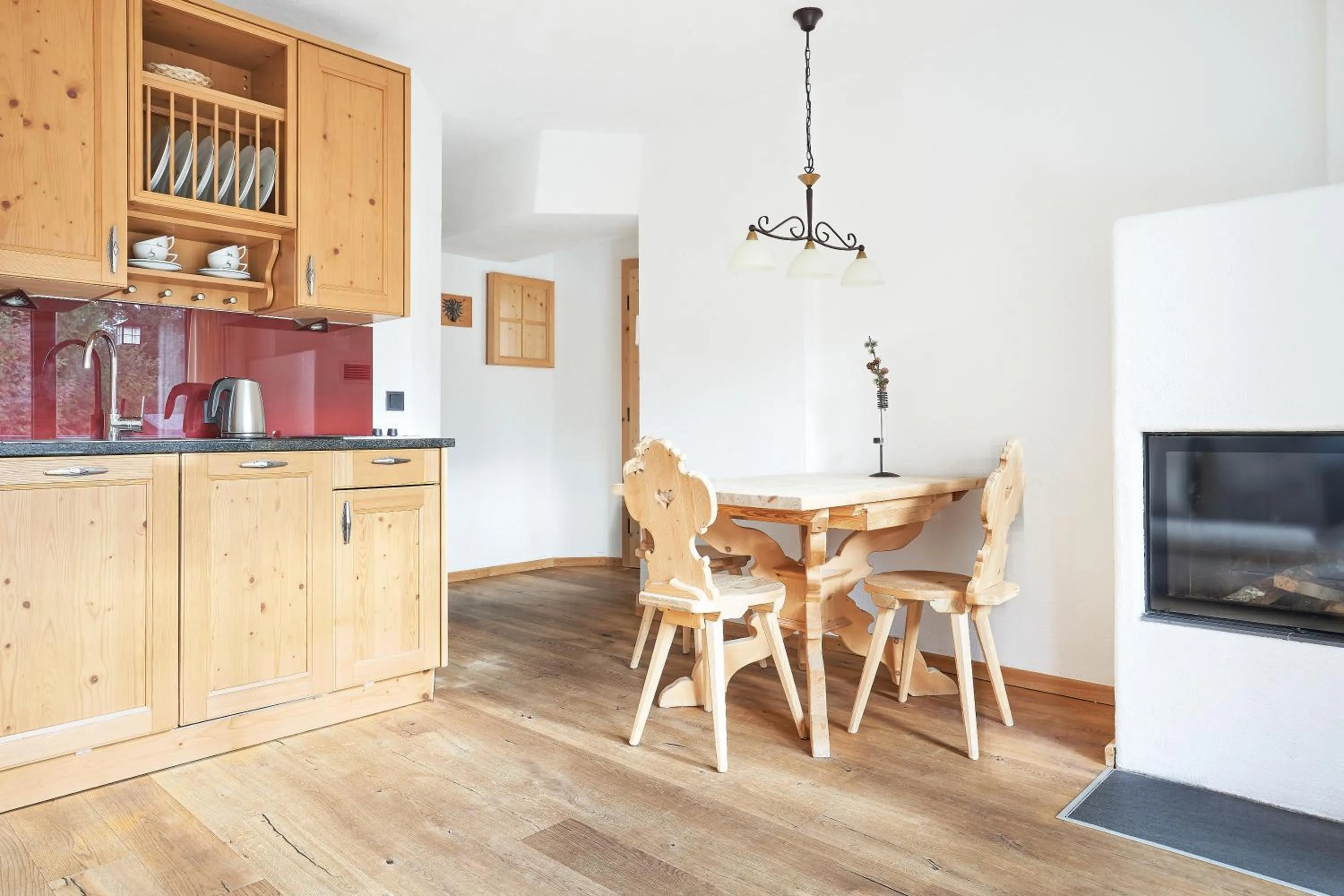 Kitchen or kitchenette in RosaMunde Apartments