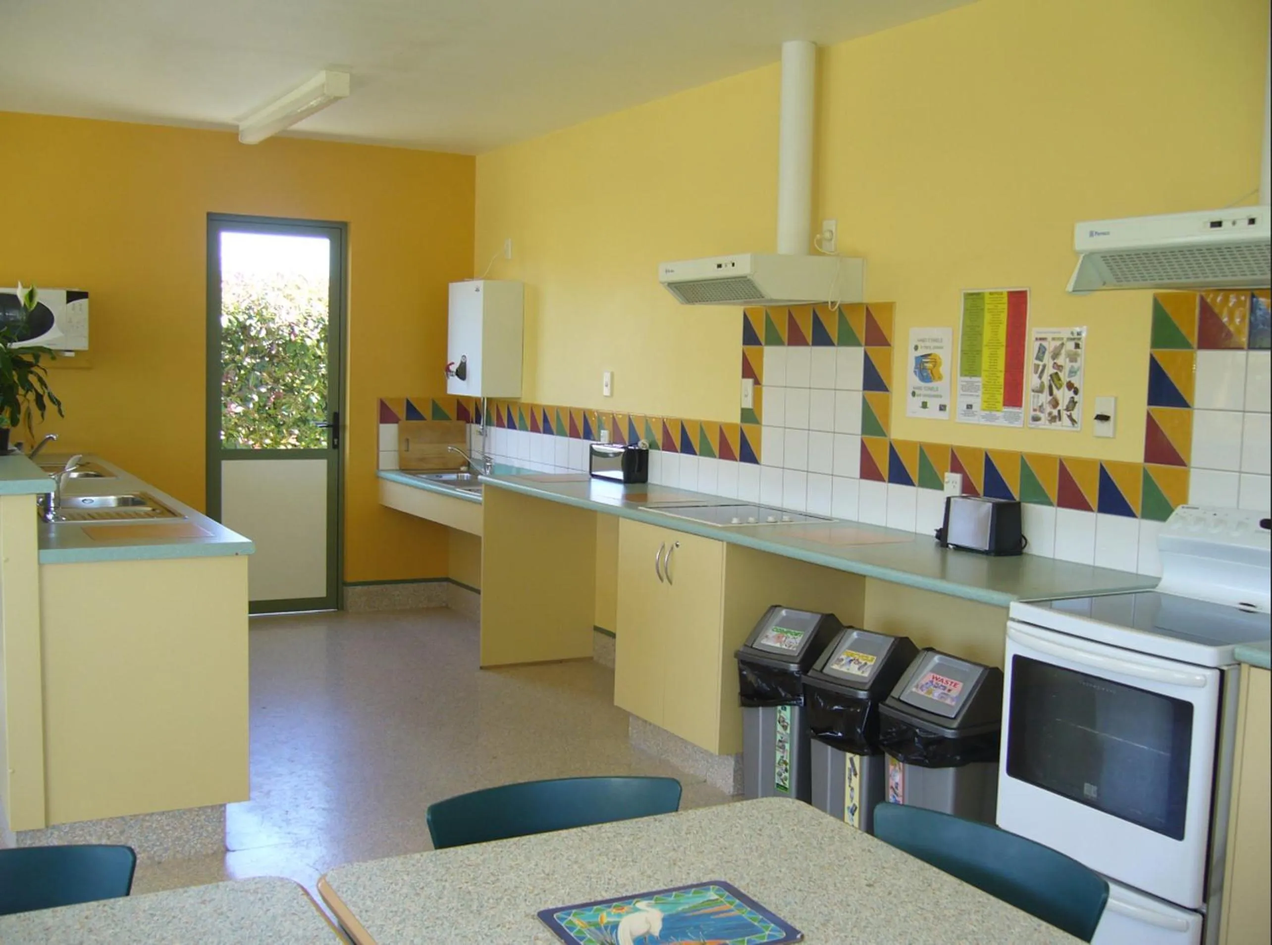 Kitchen or kitchenette in Timaru TOP 10 Holiday Park