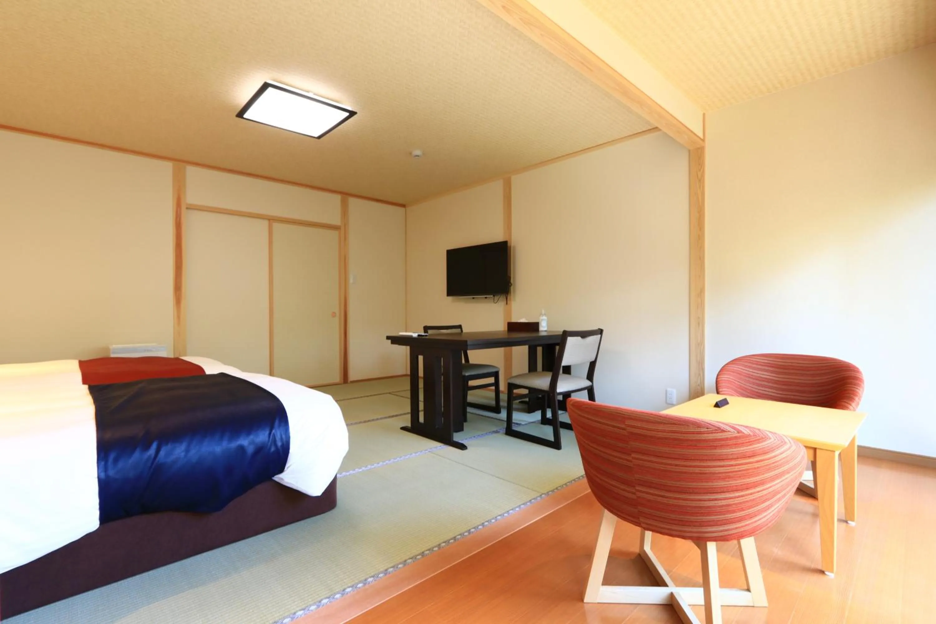 Photo of the whole room, Bed in Masuya Ryokan