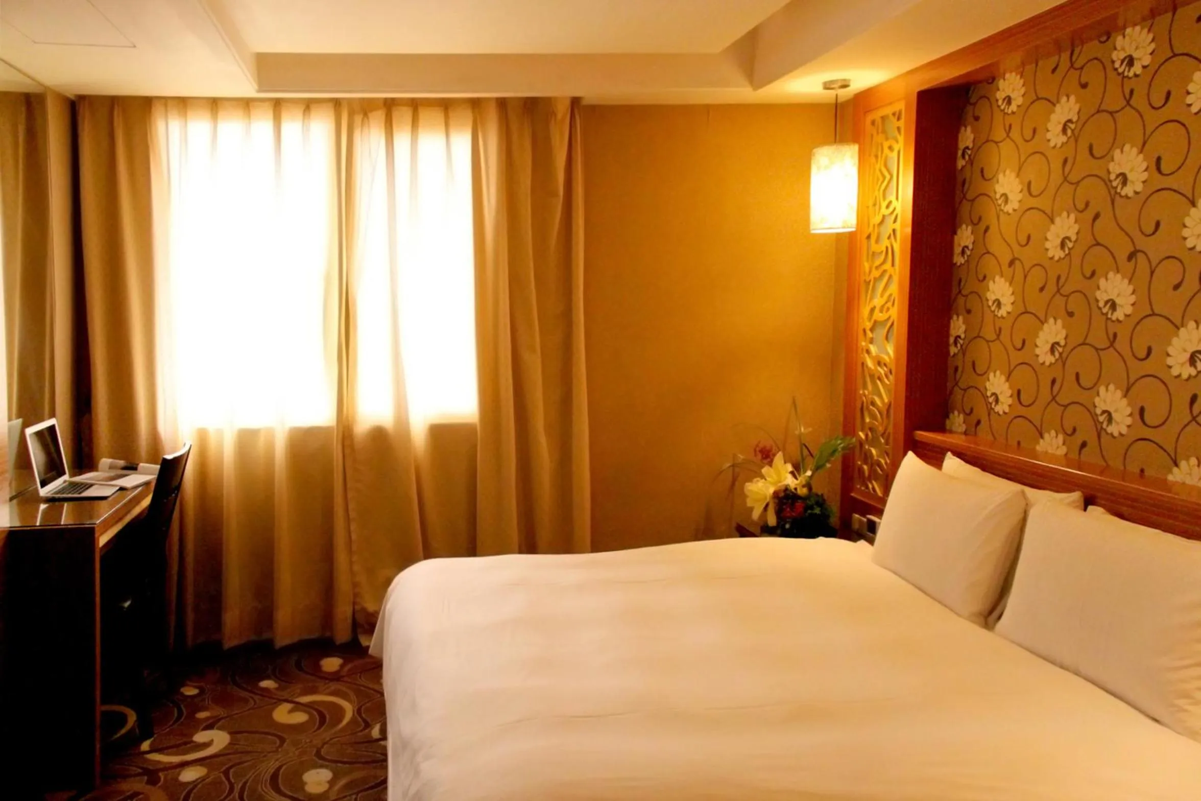 Bed in 貴都飯店-Crystal Hotel Taipei