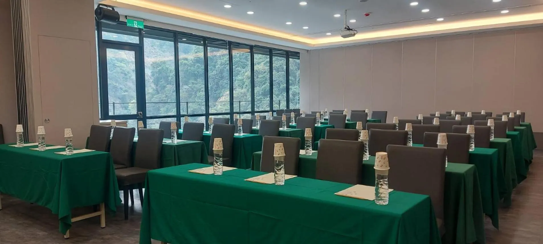 Meeting/conference room in Tangyue Resort