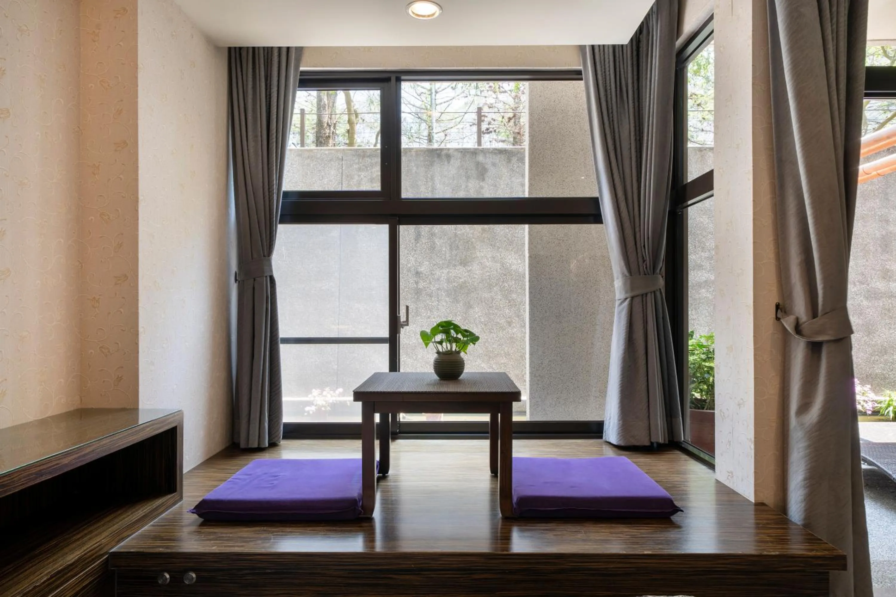 Tai-Yi Red Maple Resort