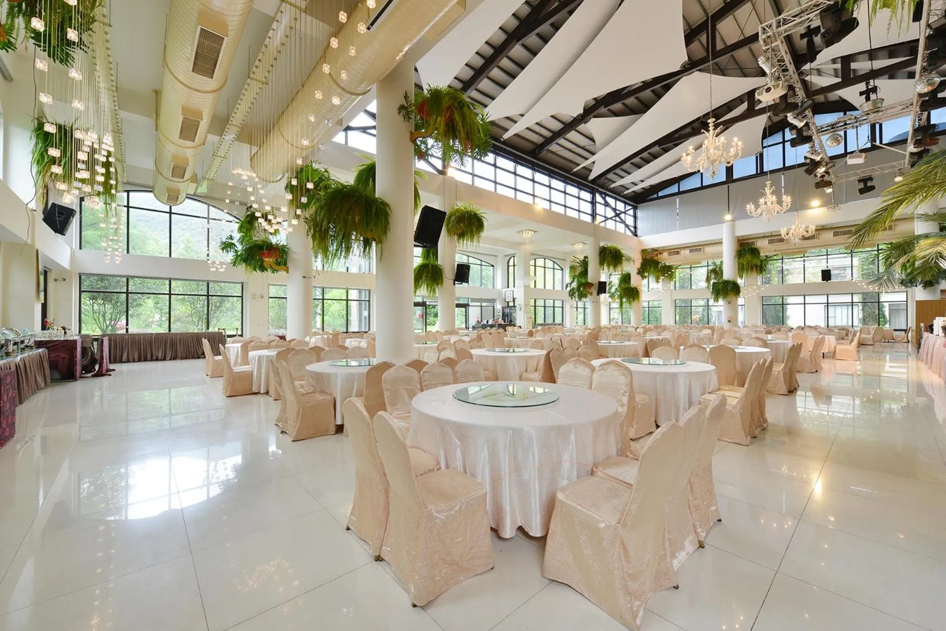 Tai-Yi Red Maple Resort