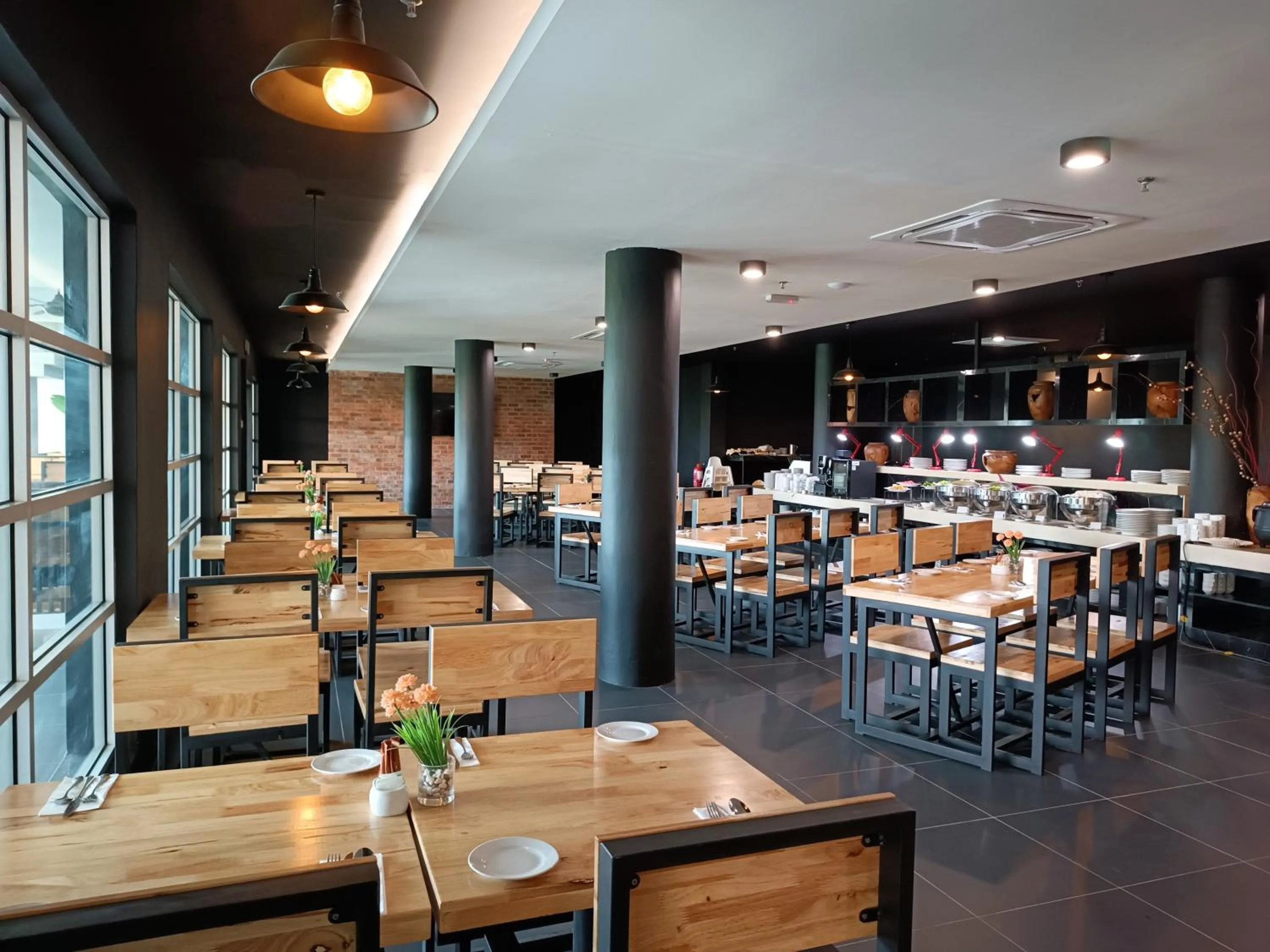 Restaurant/places to eat in Raia Inn Penang