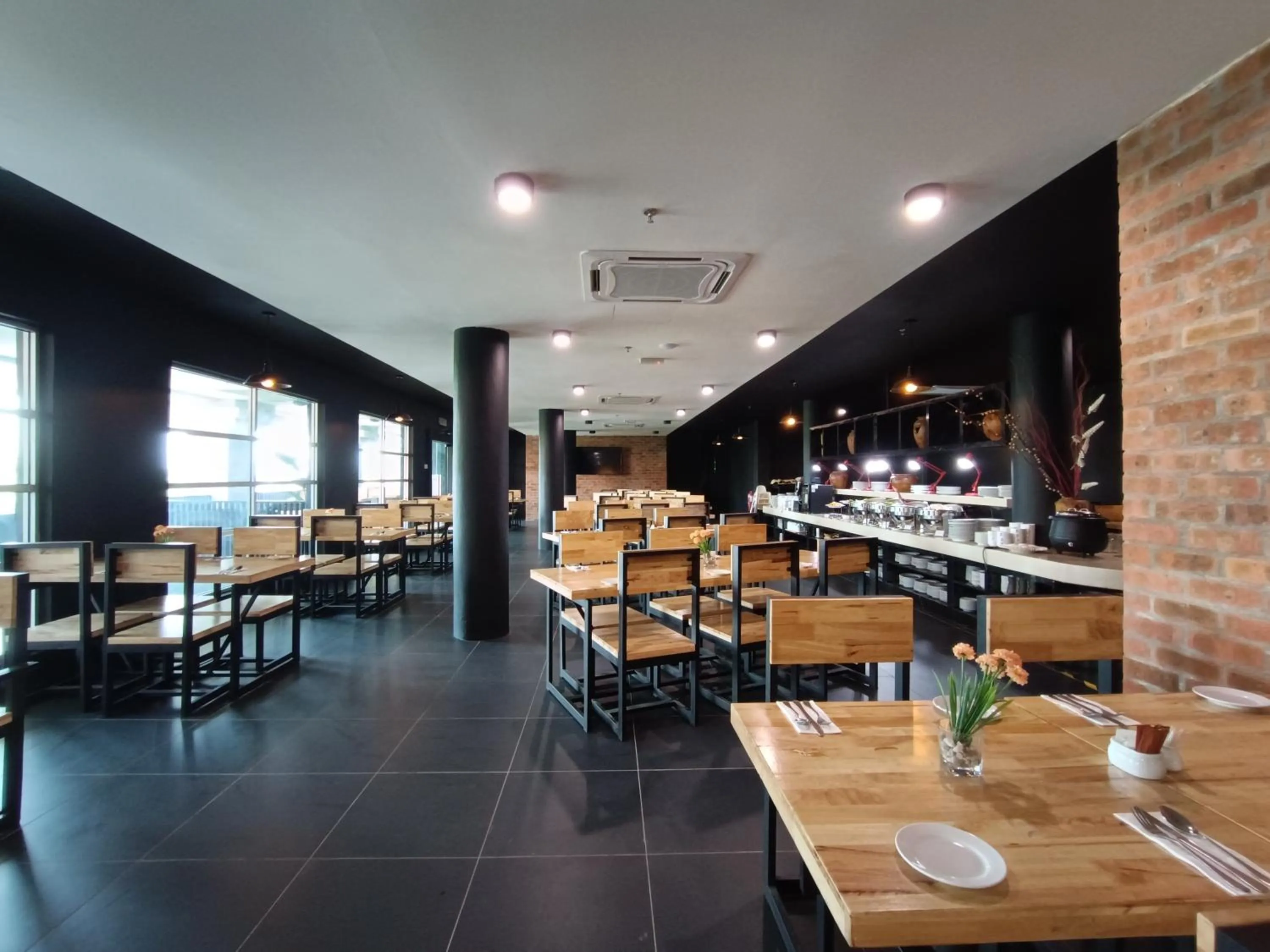 Restaurant/places to eat in Raia Inn Penang