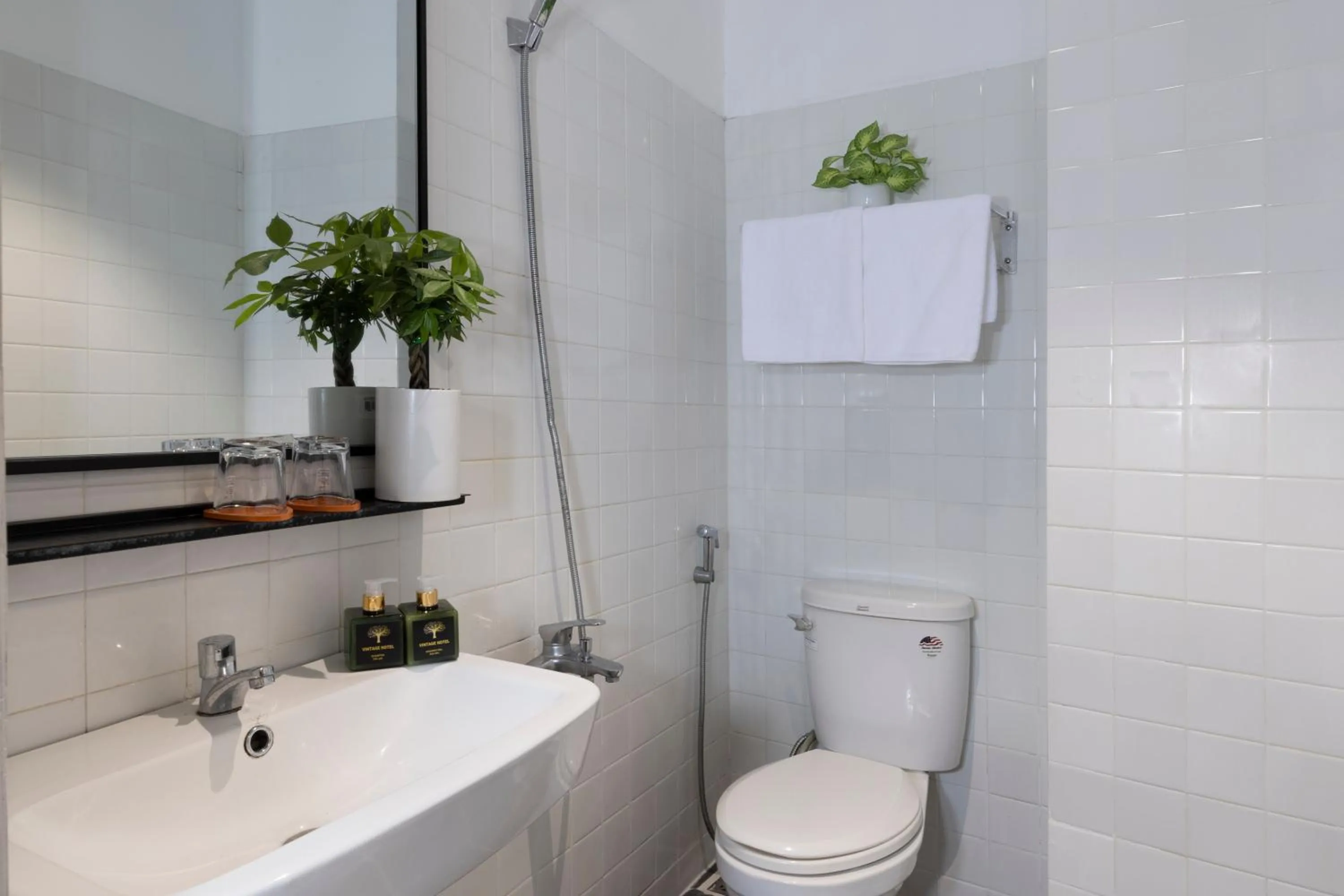 Bathroom in Vintage Park View Hotel & Spa - Hoang Phi