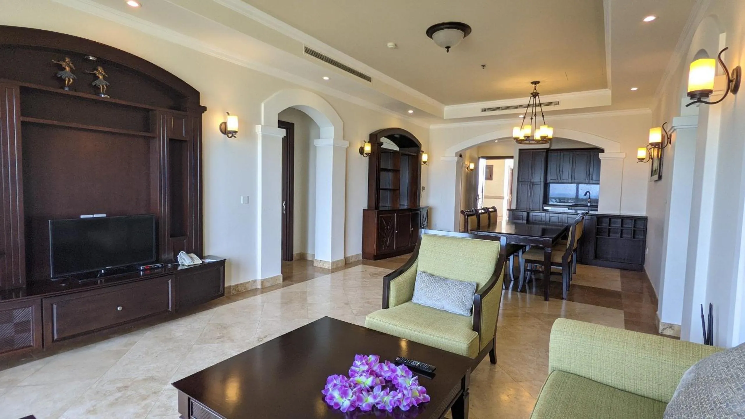 Living room in Olalani Resort & Condotel