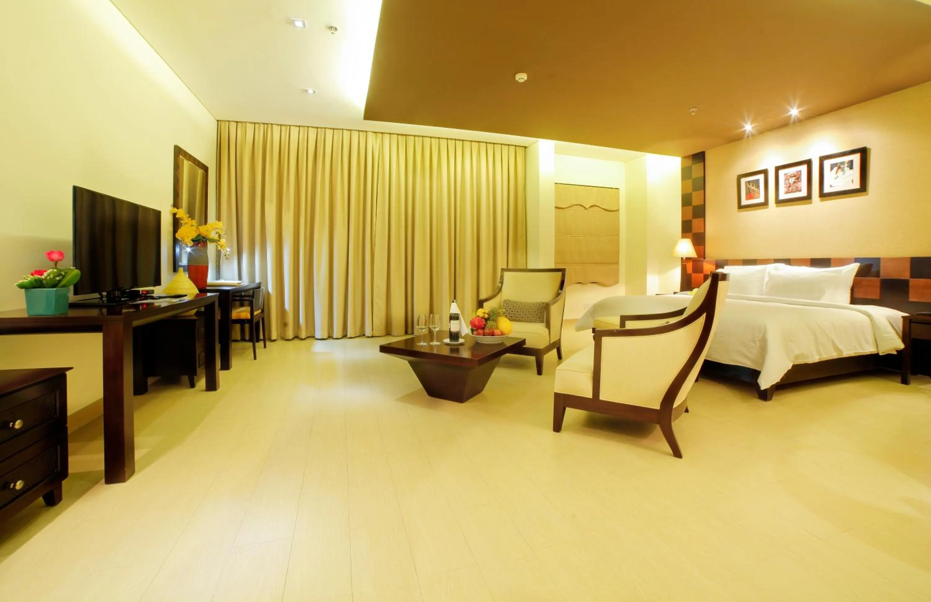 Living room in Olalani Resort & Condotel