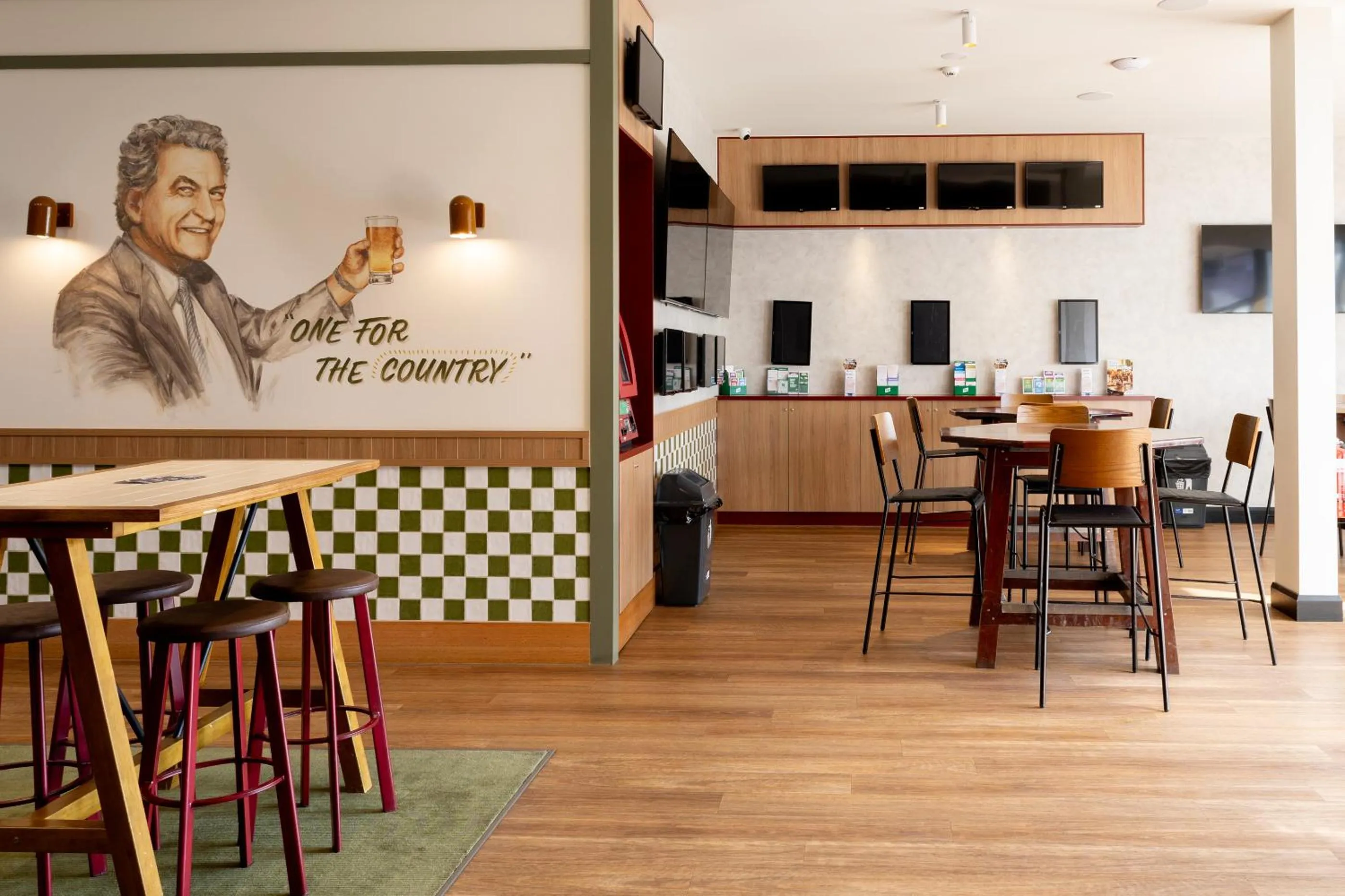 Restaurant/places to eat in Statesman Hotel